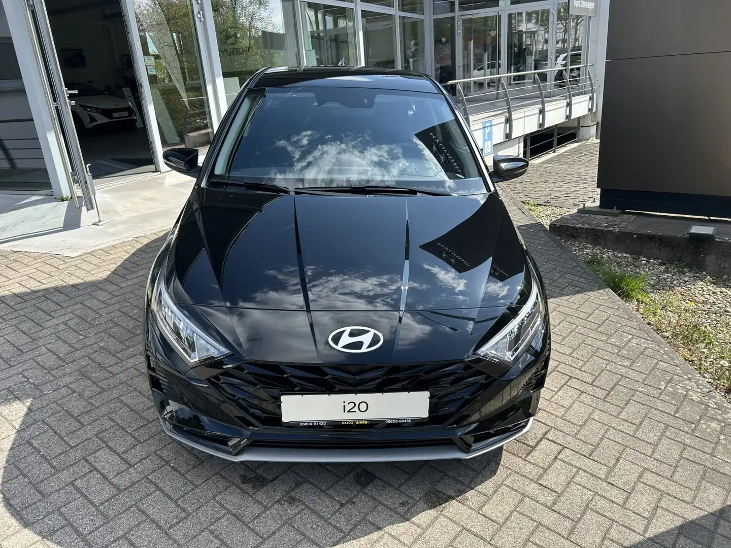 Hyundai i20 TREND LED Scheinwerfer + Klimaautomatik Schwarz - 2