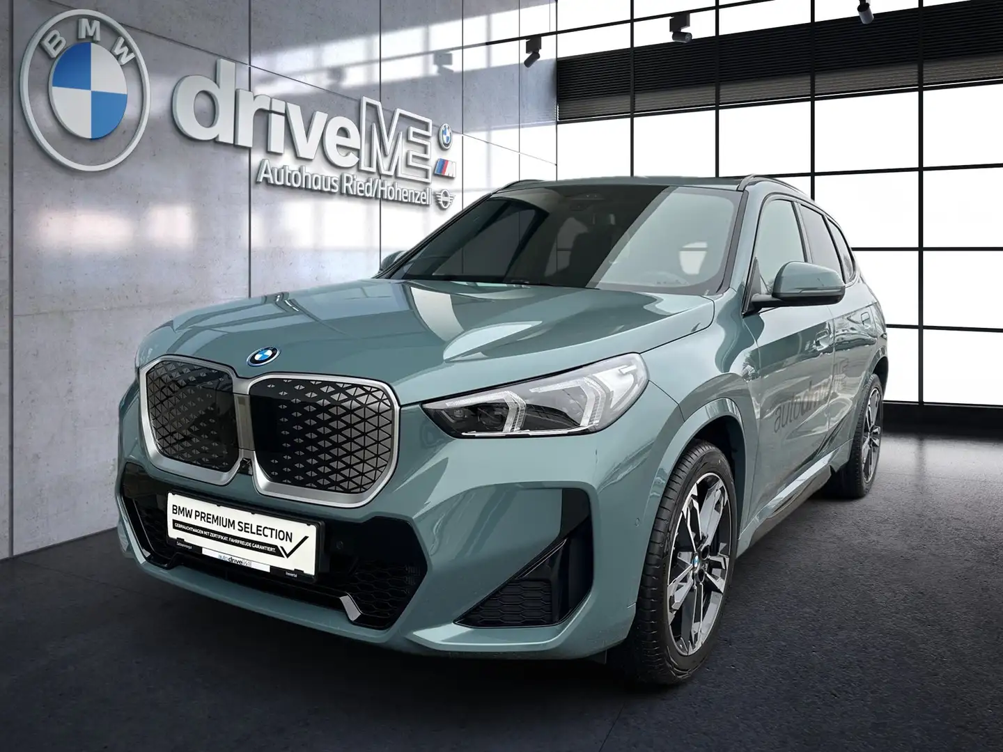 BMW iX1 iX1 eDrive20 Grün - 1