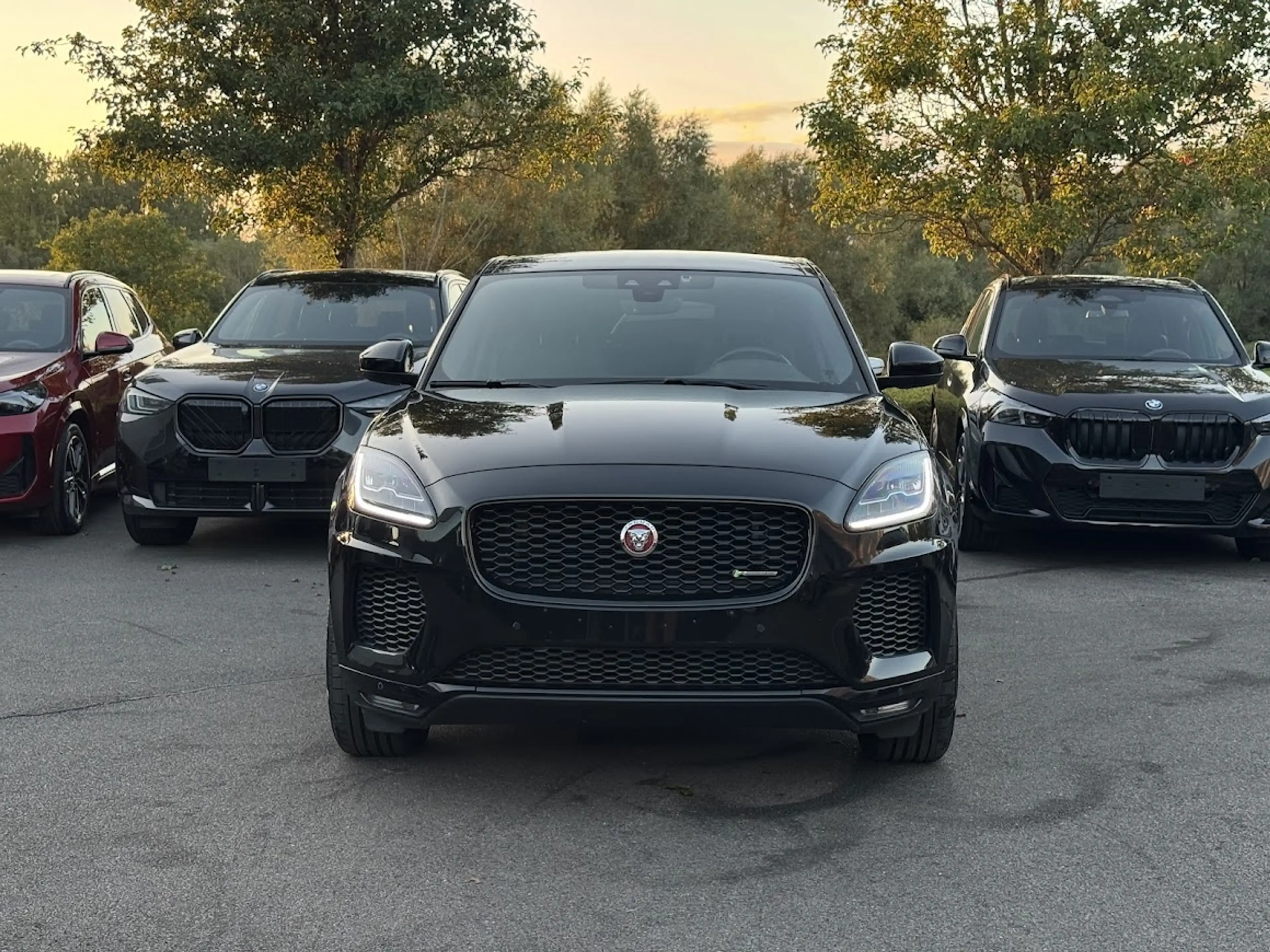 Jaguar E-Pace R-Dynamic S / SHADOW LINE / CAM / LEDER / EL SEAT / KEYL / HIFI / NAVI / +++ — photo 8