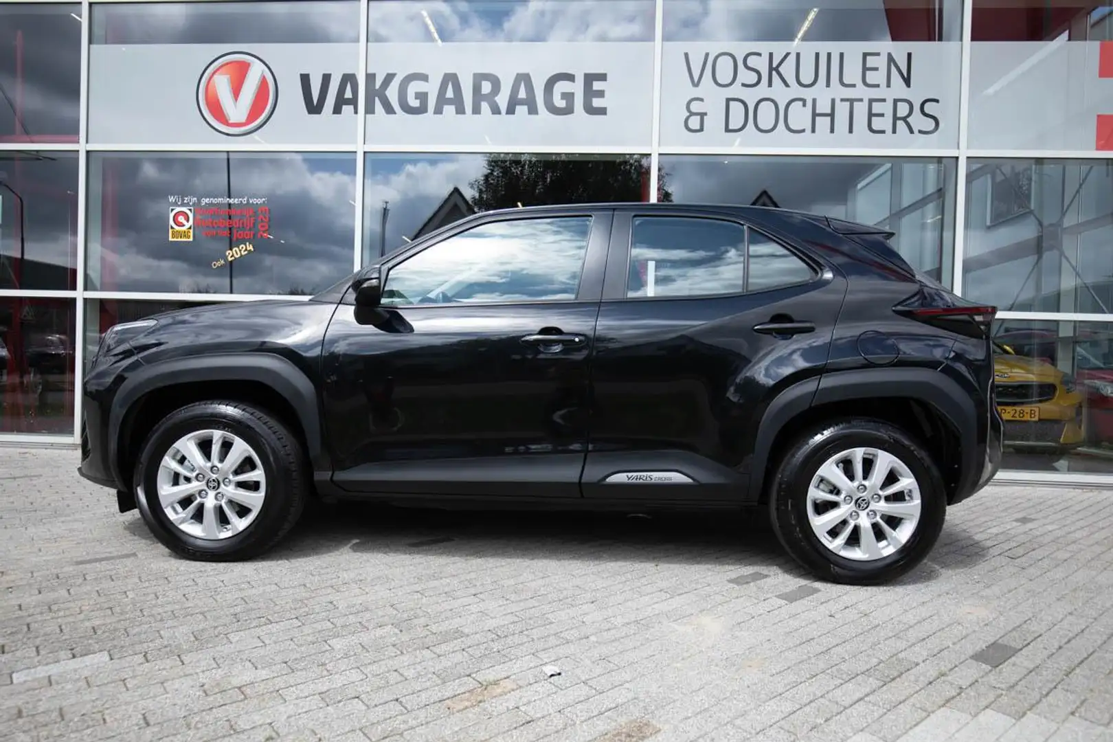 Toyota Yaris Cross 1.5 Hybrid Business | Apple Carplay | Camera Zwart - 2