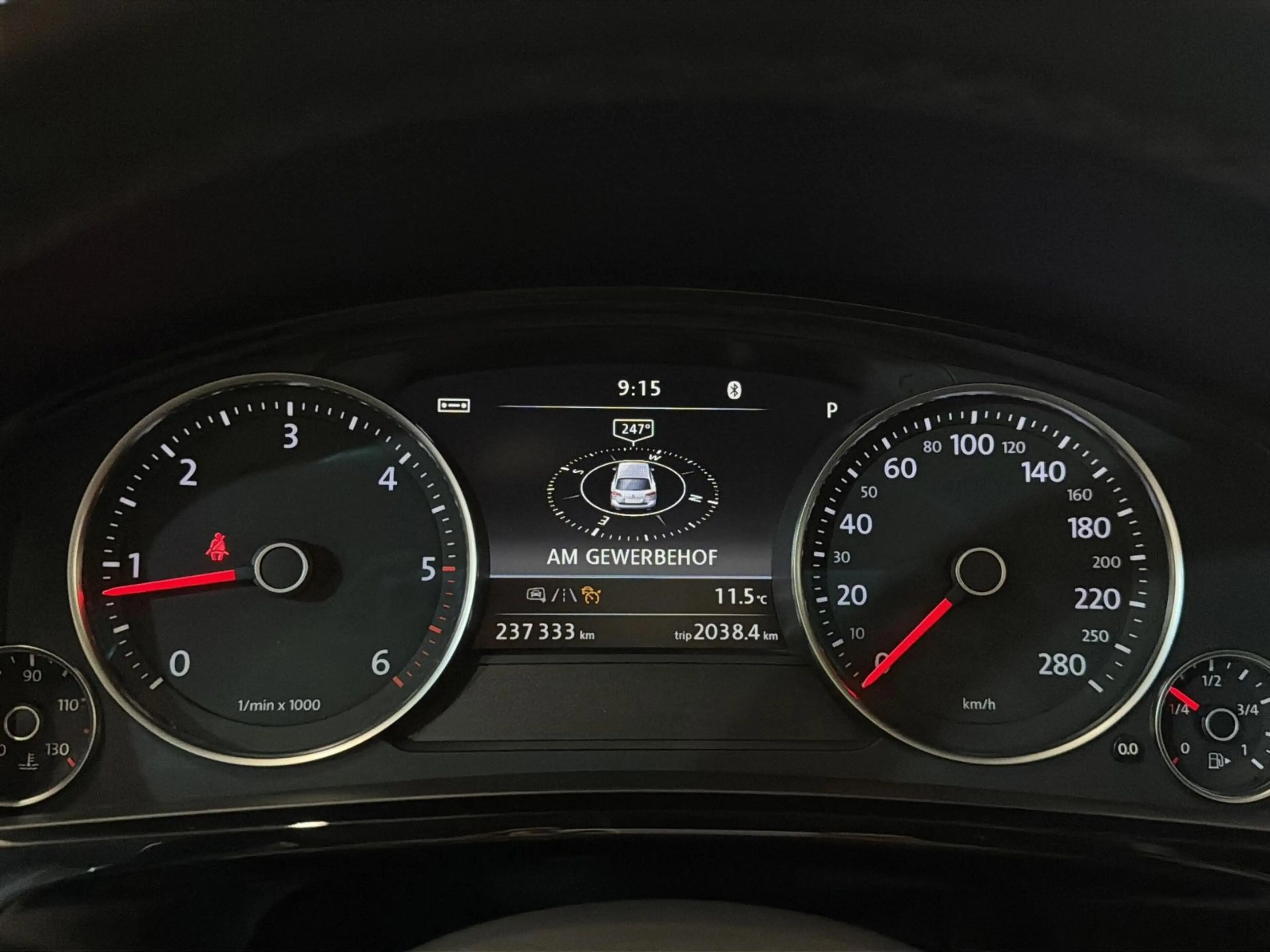 Volkswagen Touareg V6, Executiv, R-Line, Panorama, Luft — photo 14