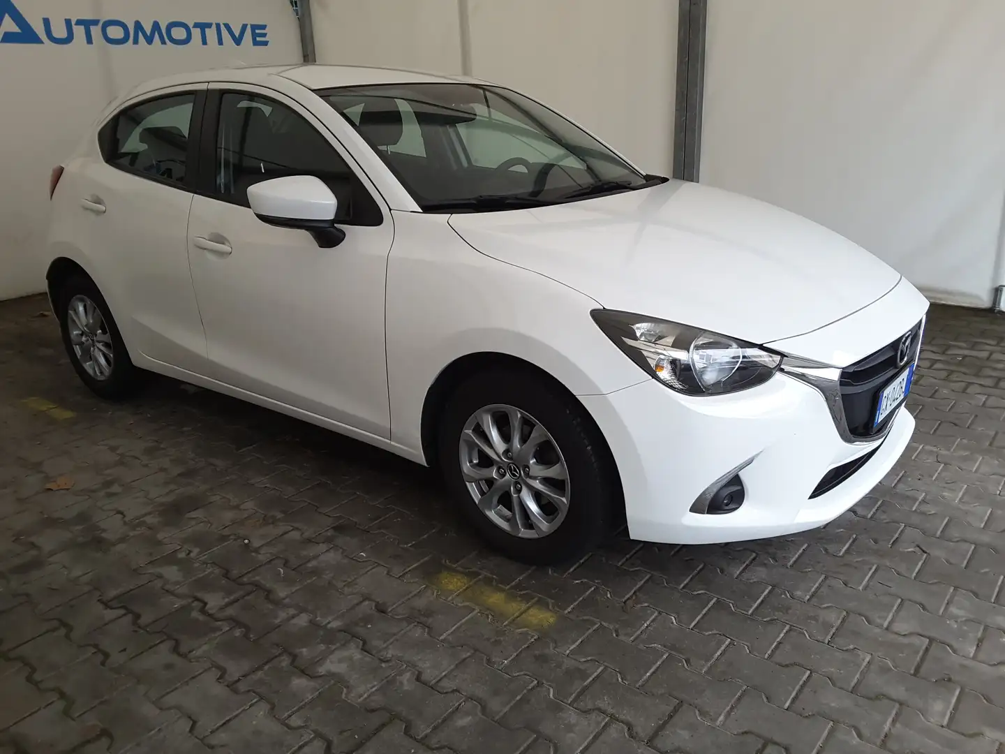 Mazda 2 1.5 90cv Skyactiv-G Evolve + Comfort Pack Bianco - 2