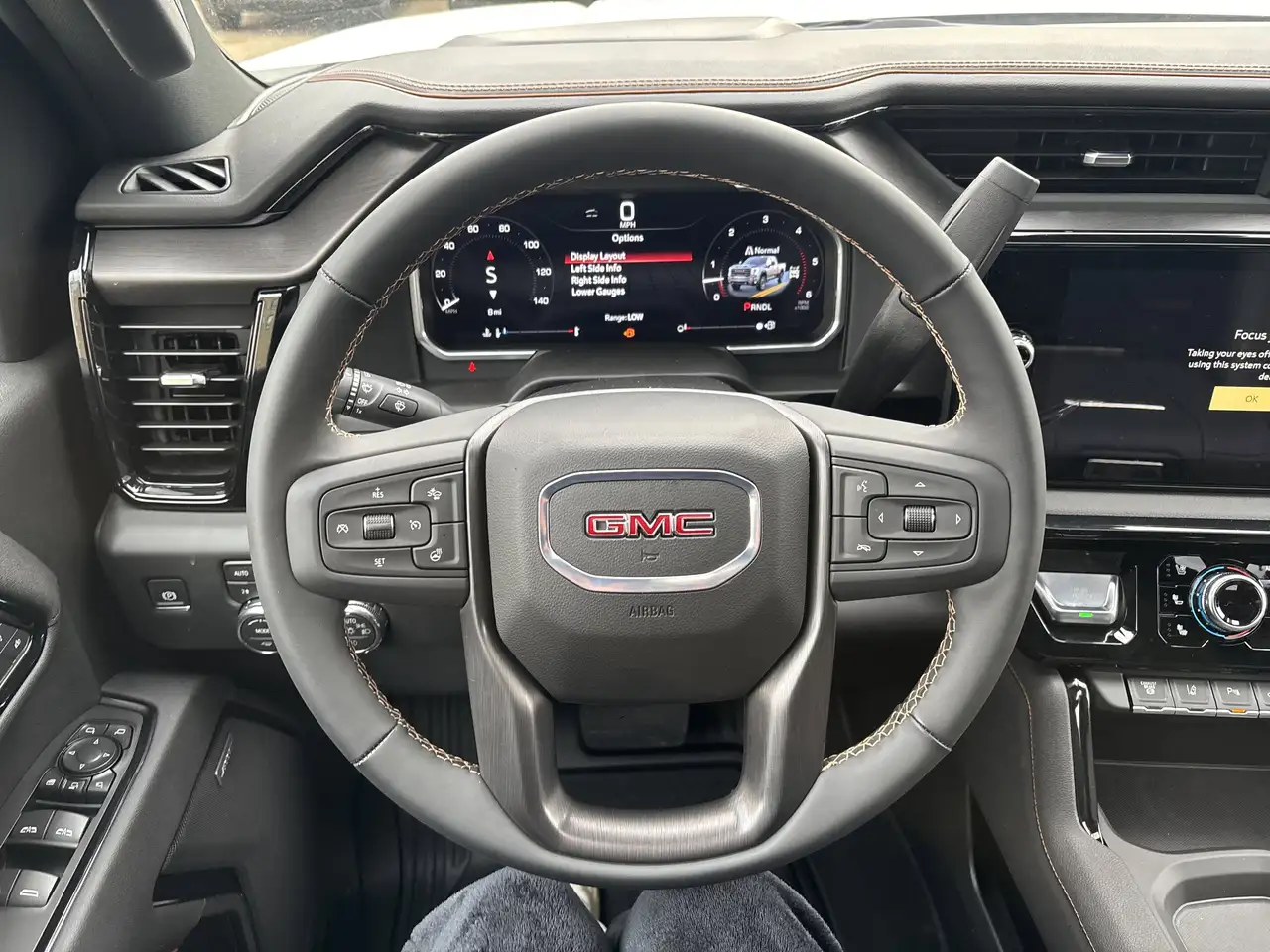GMC Sierra 3500HD снимка GMC Sierra 3500HD