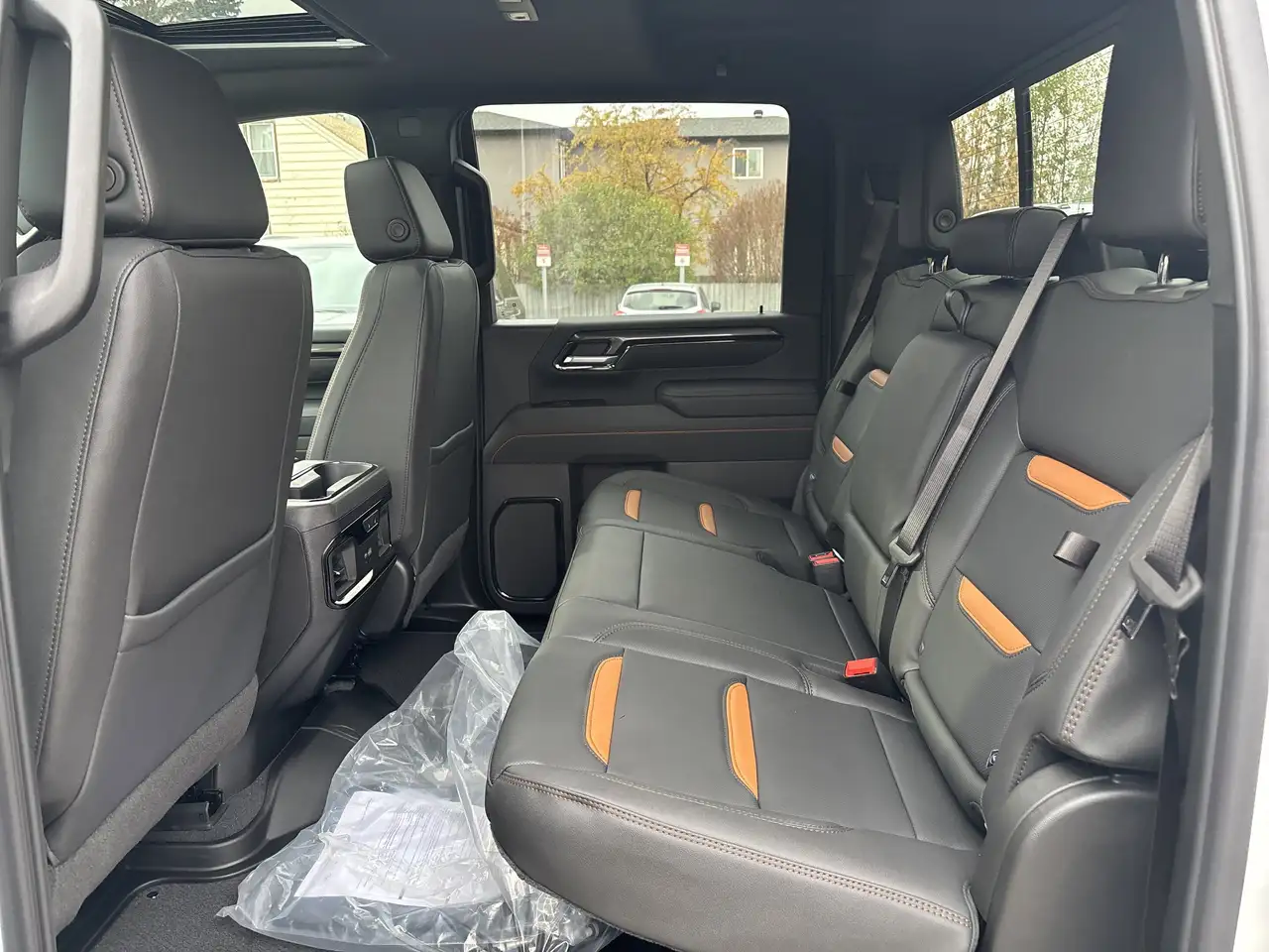 GMC Sierra 3500HD снимка GMC Sierra 3500HD