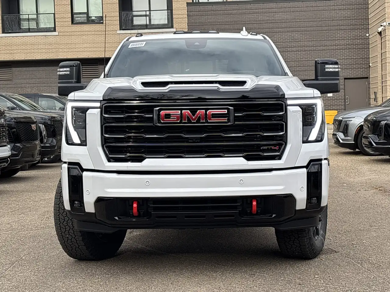 GMC Sierra 3500HD снимка GMC Sierra 3500HD
