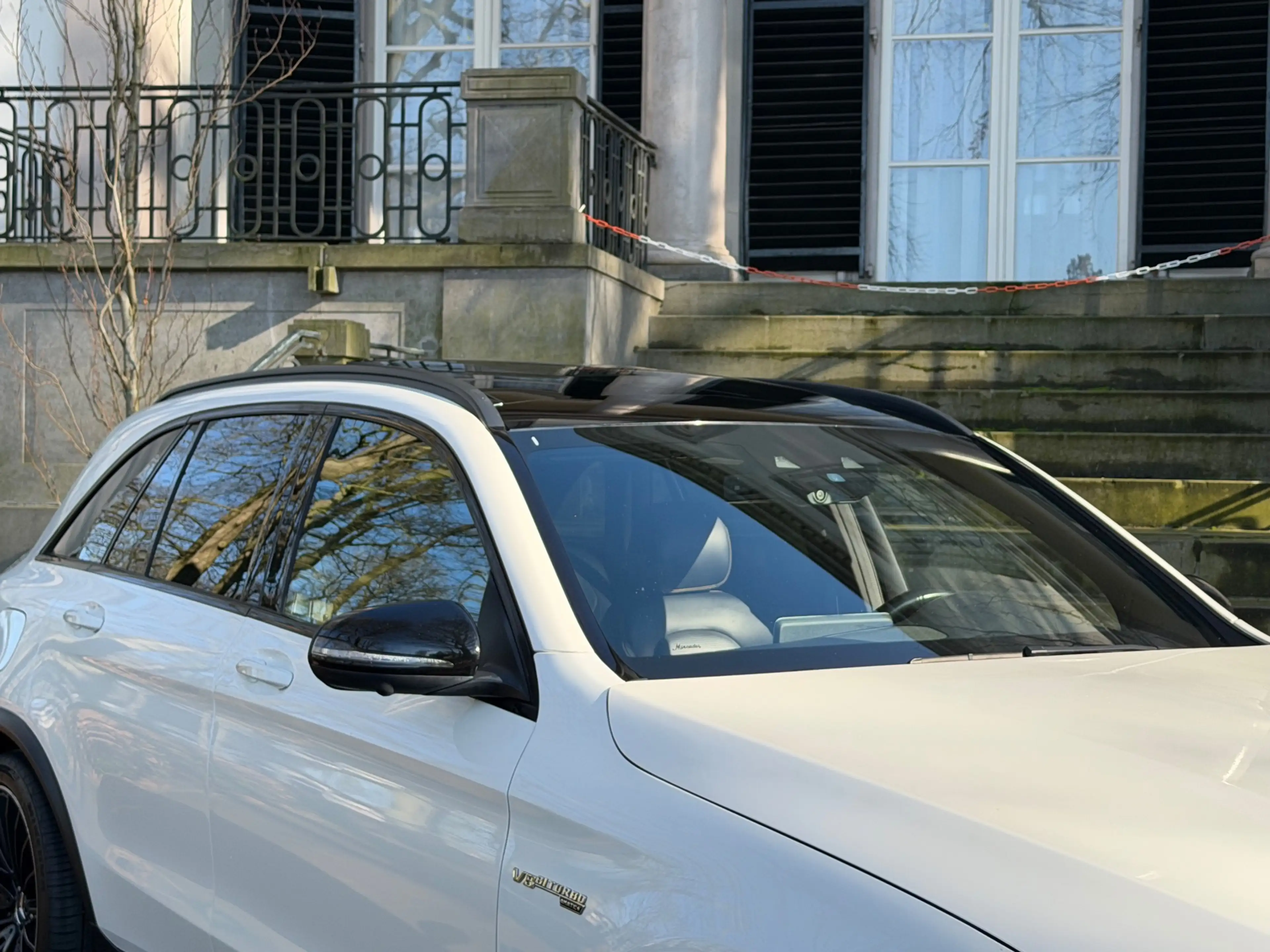 Mercedes-Benz GLC 63 AMG 4MATIC+|Dealer OH|Facelift|Panorama|Burmester|360| — photo 31