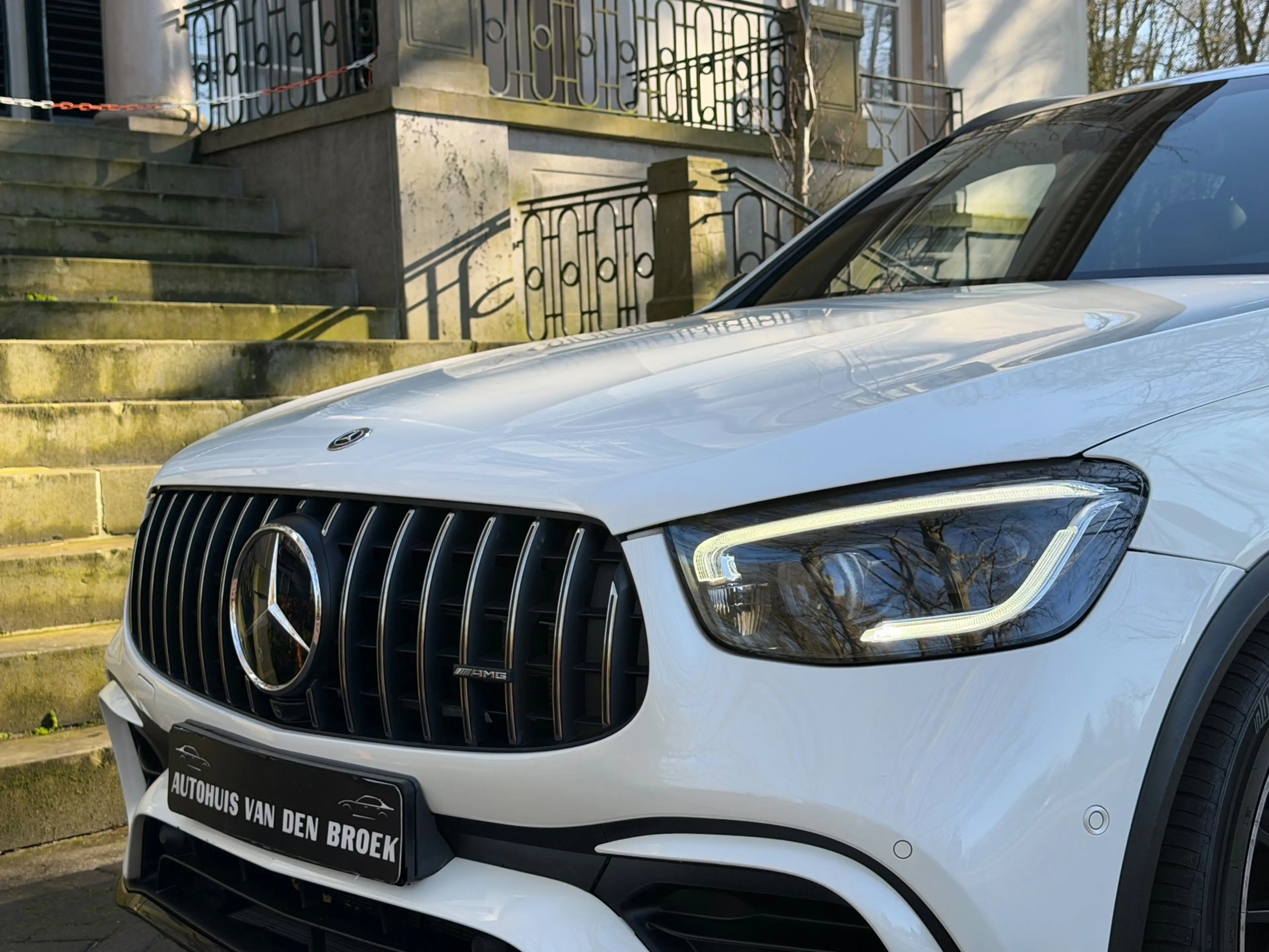 Mercedes-Benz GLC 63 AMG 4MATIC+|Dealer OH|Facelift|Panorama|Burmester|360| — photo 21
