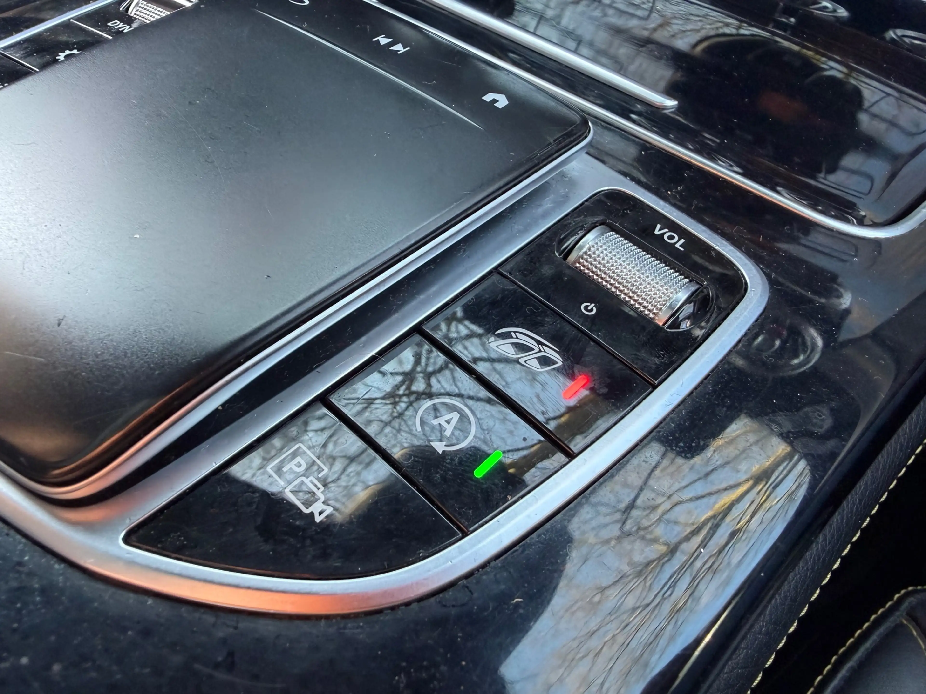 Mercedes-Benz GLC 63 AMG 4MATIC+|Dealer OH|Facelift|Panorama|Burmester|360| — photo 43
