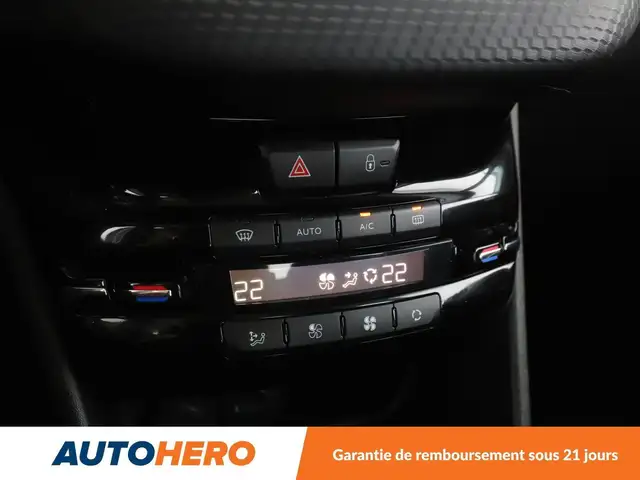 Peugeot 208 view 26