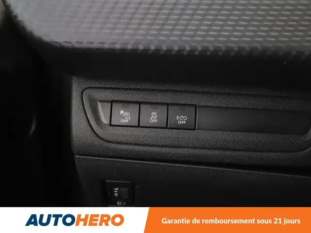 Peugeot 208 view 29
