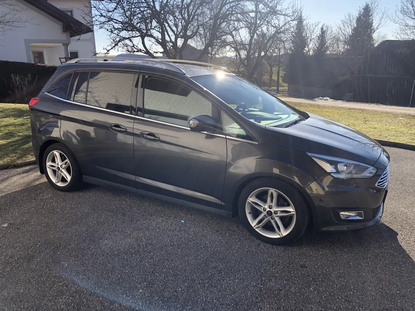 Ford C-Max Titanium 1,5 TDCi Powershift - 1