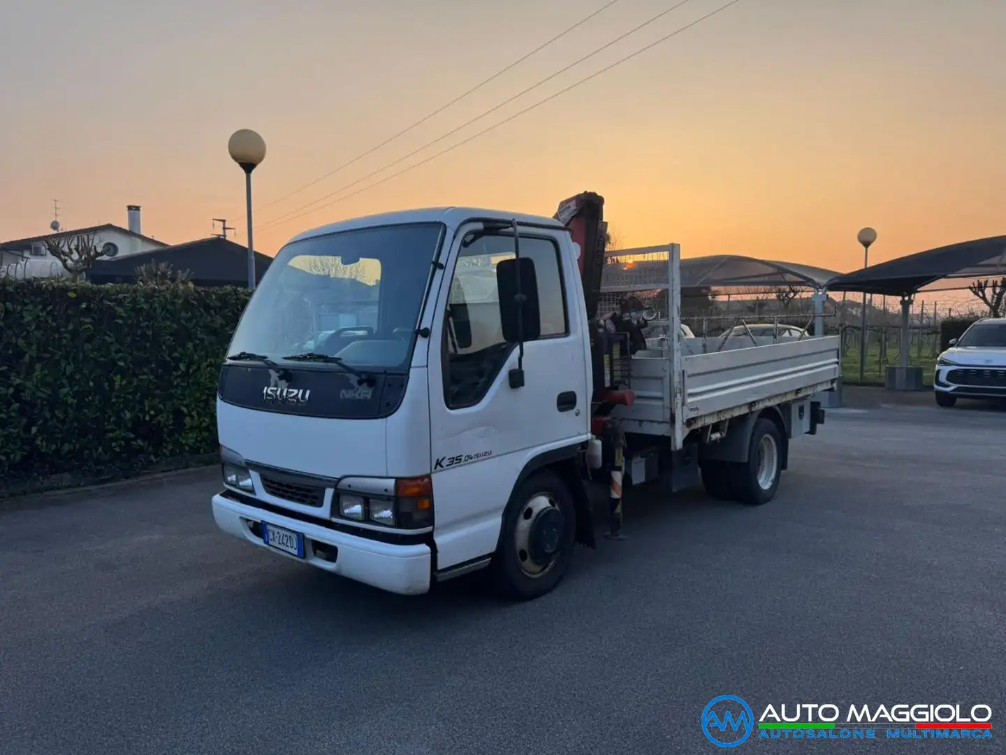 Isuzu NKR 77 3.0 TDI 130 CV GRU FASSI Weiß - 2