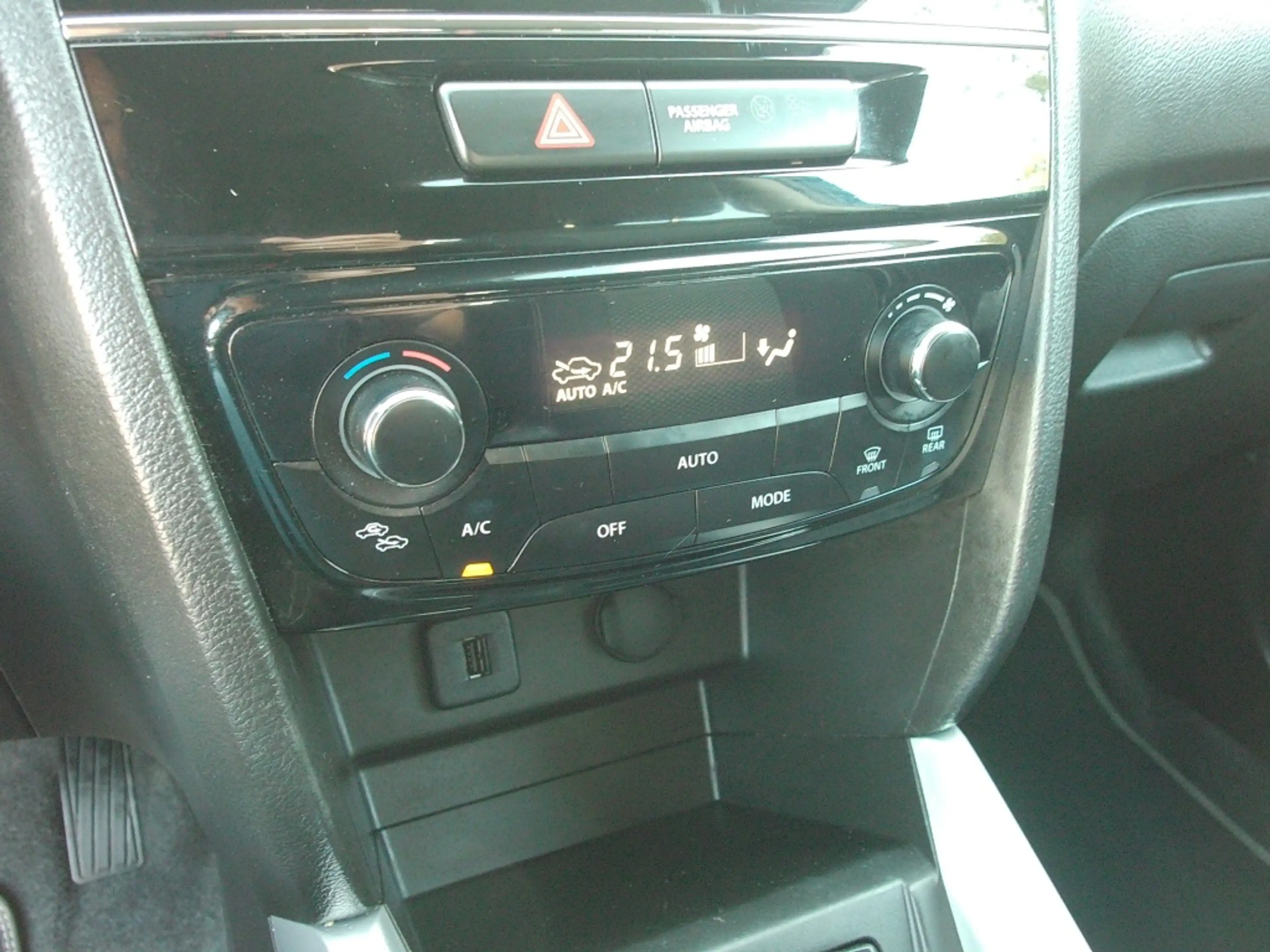 Suzuki Vitara 1.6 VVT 120pk 2WD Exclusive — photo 34