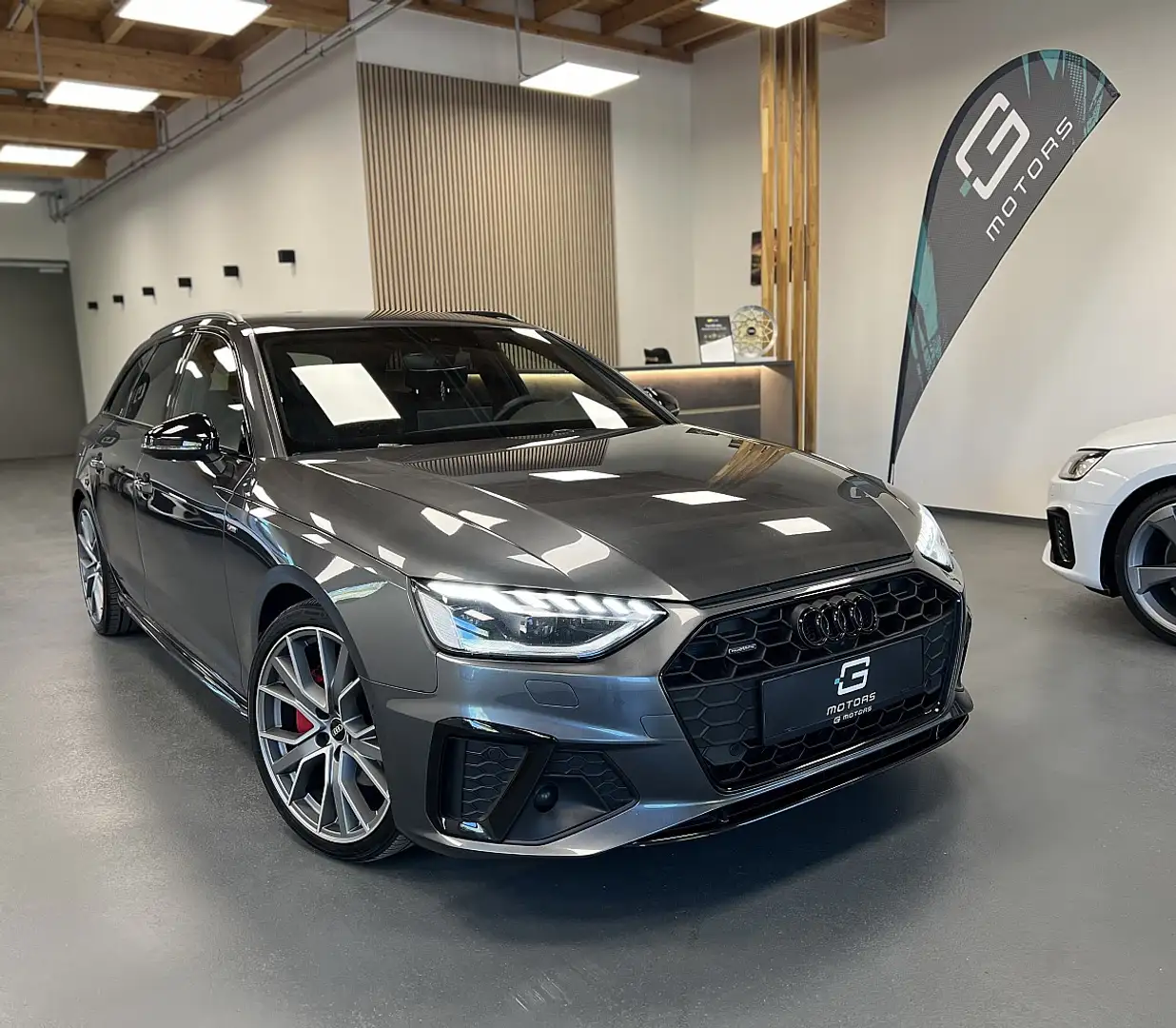 Audi A4 AVANT 40 TDI SPORT QUATTRO S-LINE COMPETTITION ... Grau - 1