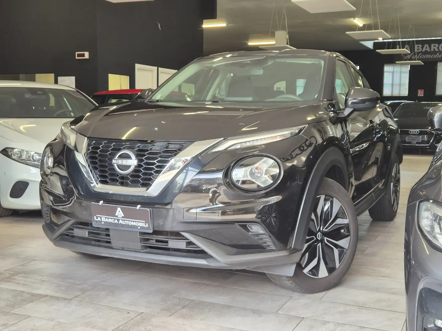 Nissan Juke Juke 1.0 dig-t Acenta 114cv Nero - 1