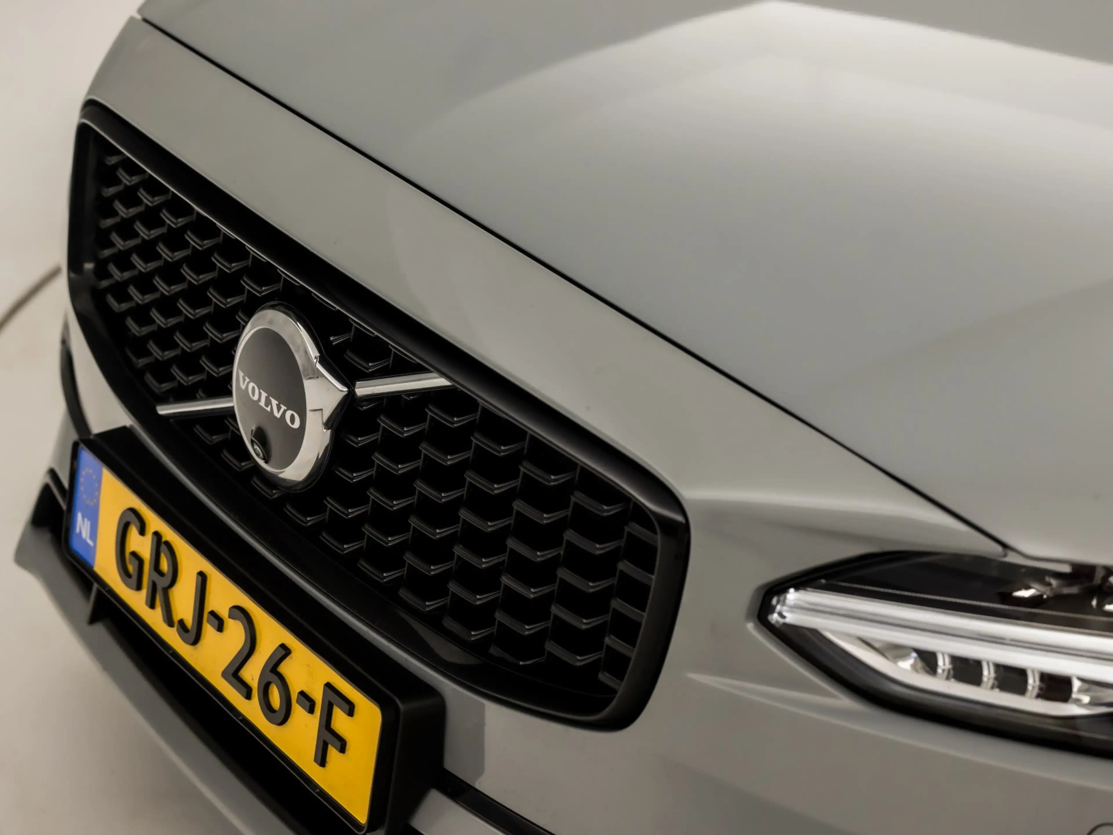 Volvo V90 2.0 T6 Plug-in hybrid AWD Ultimate Dark 350Pk Auto — photo 45