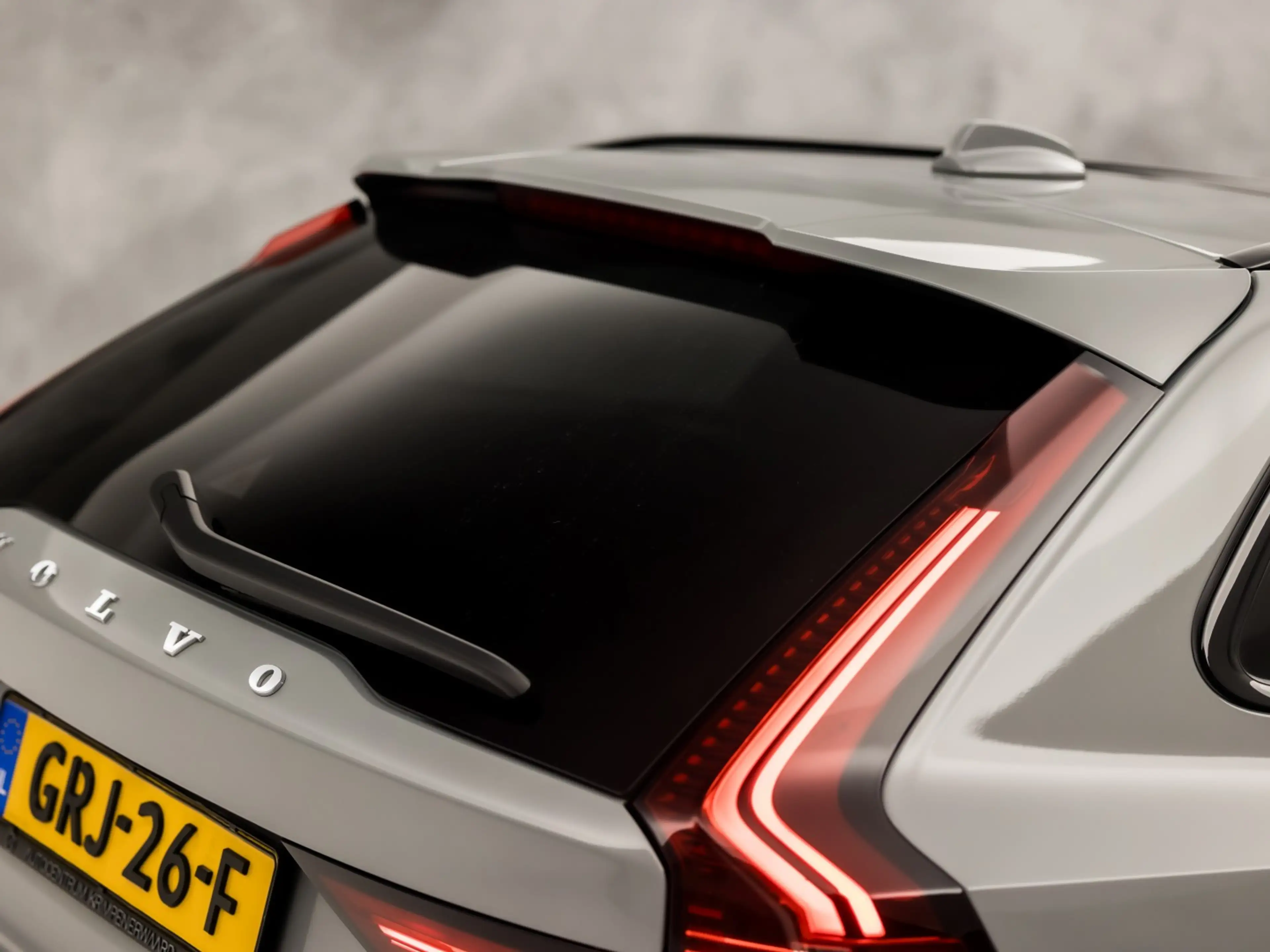 Volvo V90 2.0 T6 Plug-in hybrid AWD Ultimate Dark 350Pk Auto — photo 42