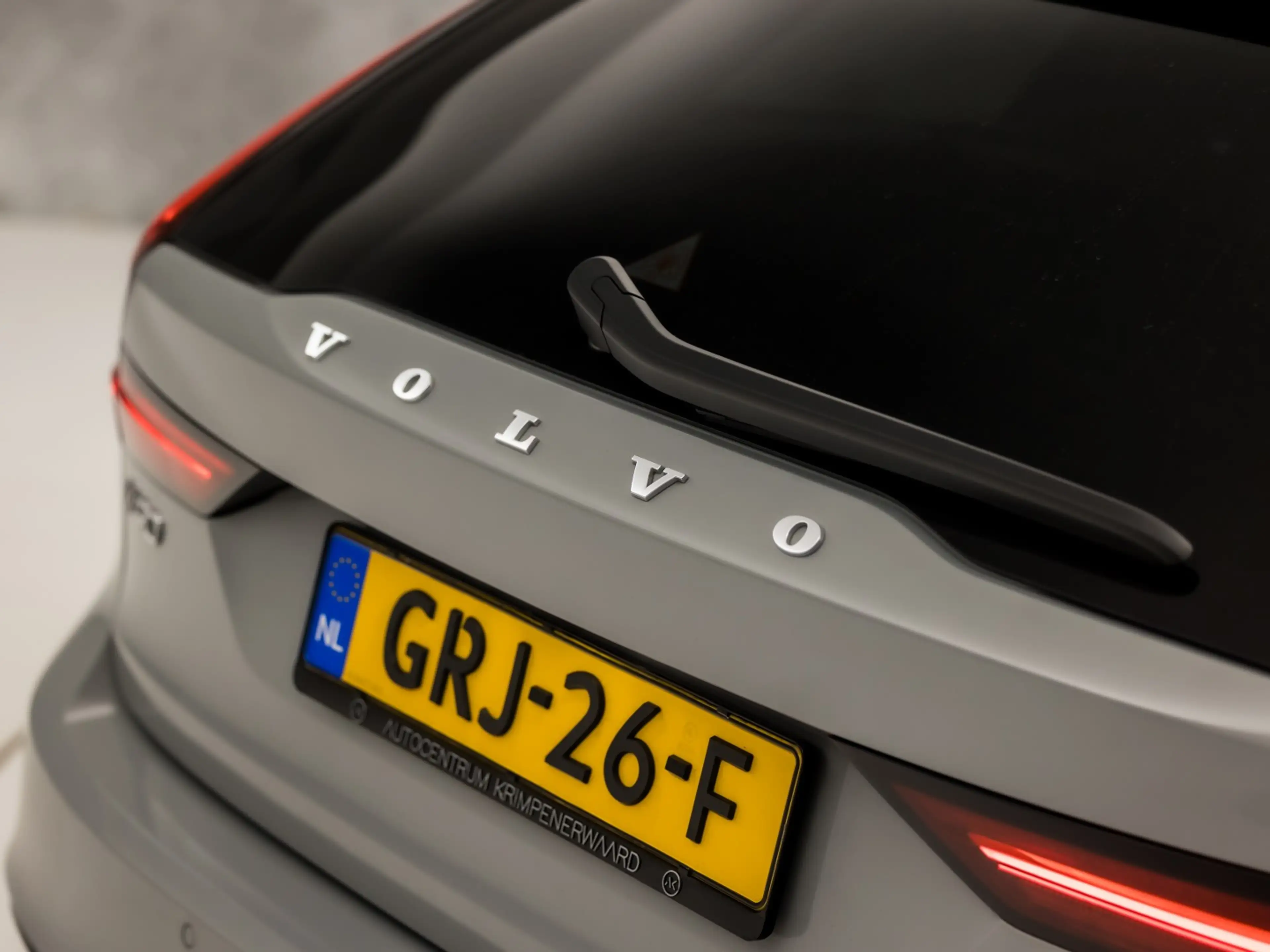 Volvo V90 2.0 T6 Plug-in hybrid AWD Ultimate Dark 350Pk Auto — photo 41
