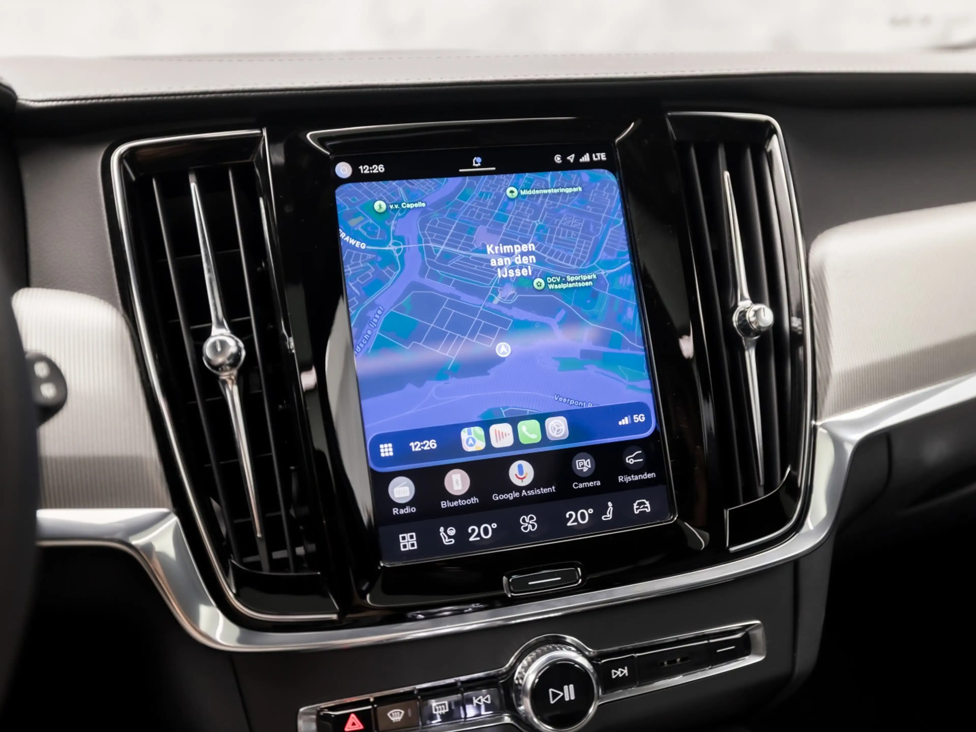 Volvo V90 2.0 T6 Plug-in hybrid AWD Ultimate Dark 350Pk Auto — photo 37