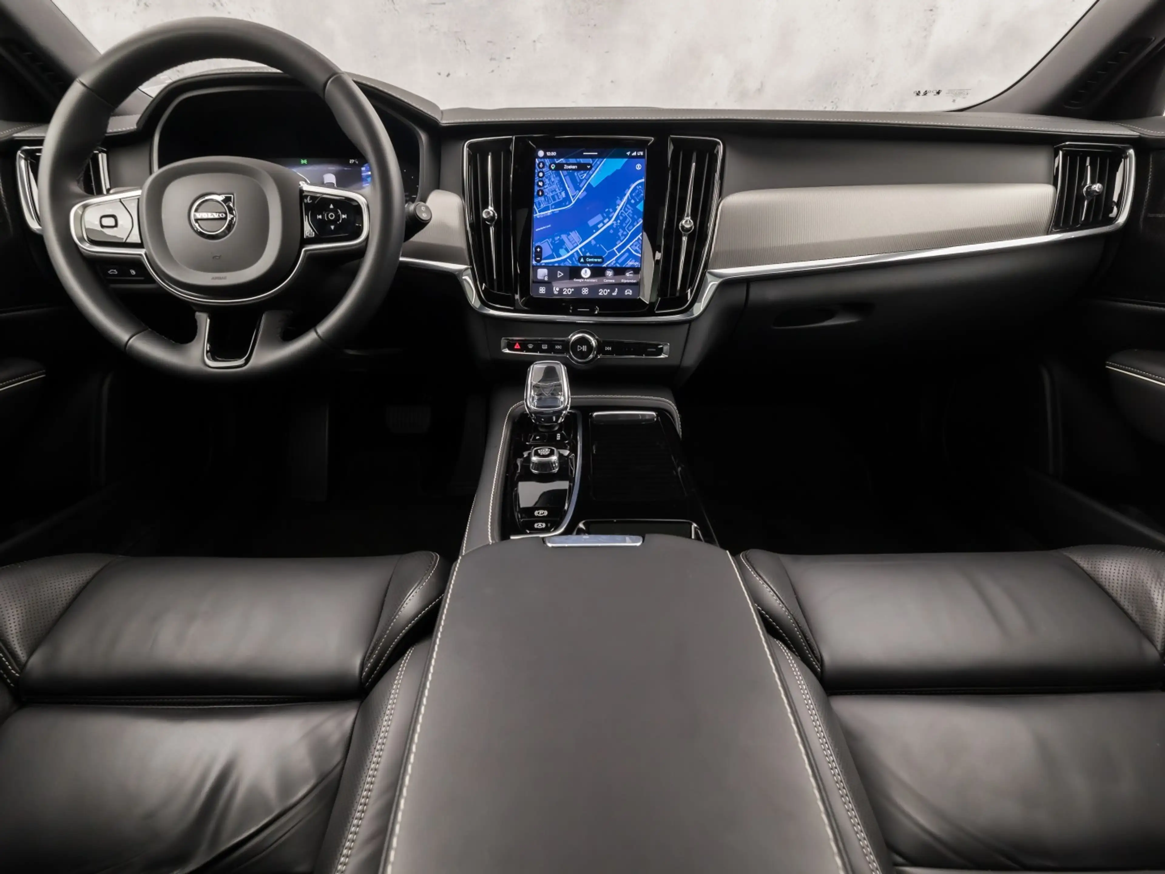 Volvo V90 2.0 T6 Plug-in hybrid AWD Ultimate Dark 350Pk Auto — photo 6
