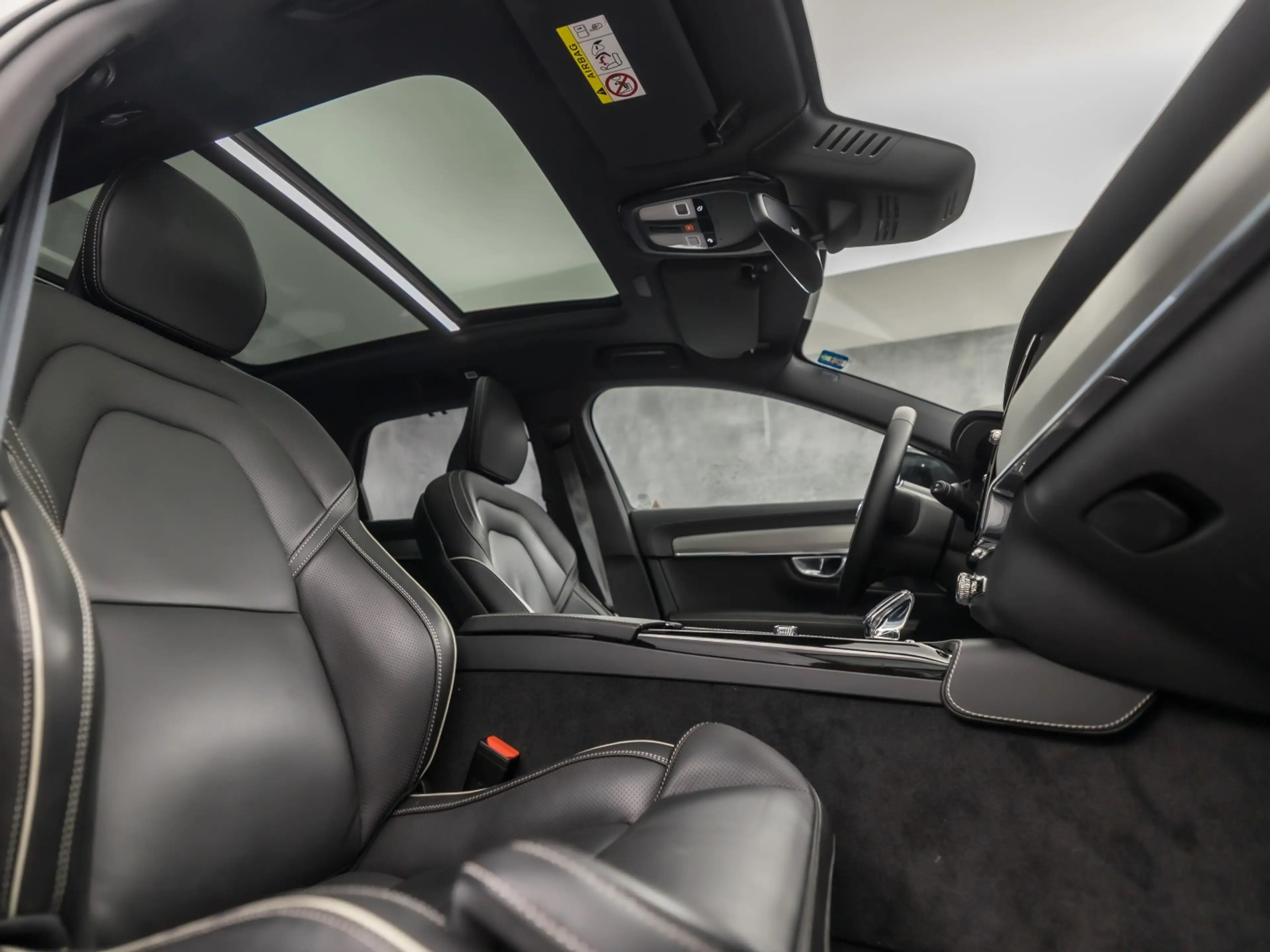 Volvo V90 2.0 T6 Plug-in hybrid AWD Ultimate Dark 350Pk Auto — photo 8
