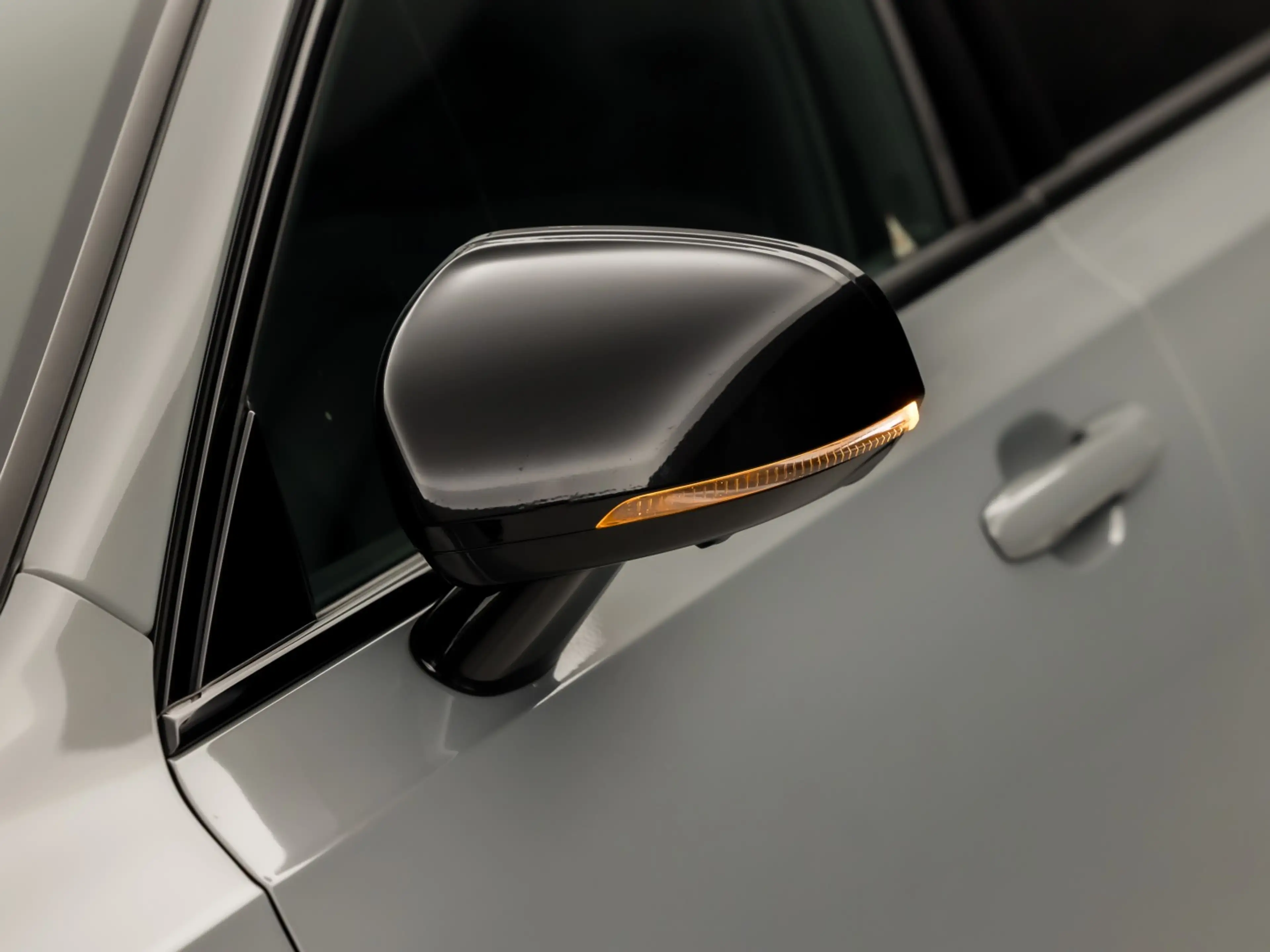 Volvo V90 2.0 T6 Plug-in hybrid AWD Ultimate Dark 350Pk Auto — photo 44