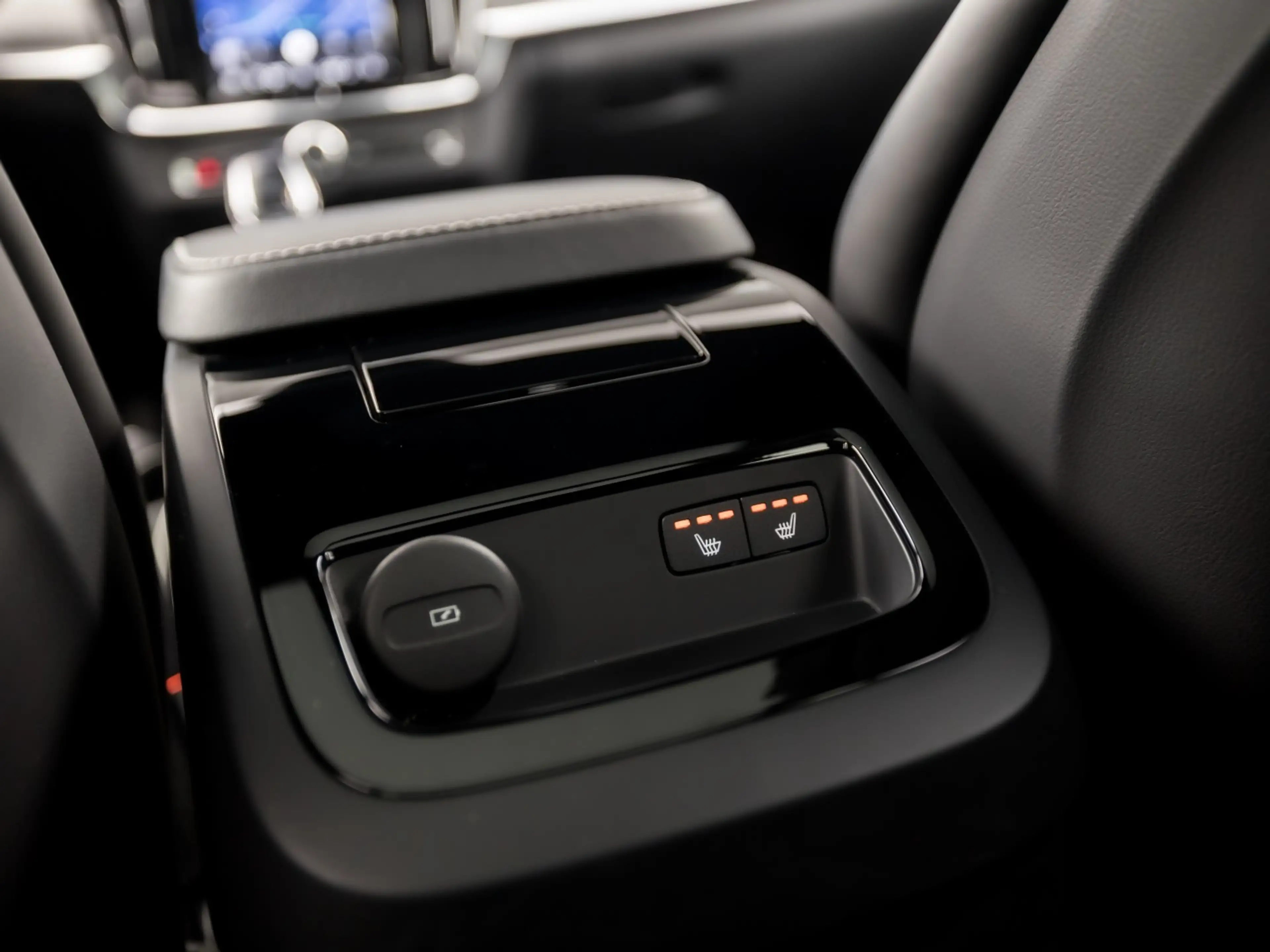 Volvo V90 2.0 T6 Plug-in hybrid AWD Ultimate Dark 350Pk Auto — photo 21