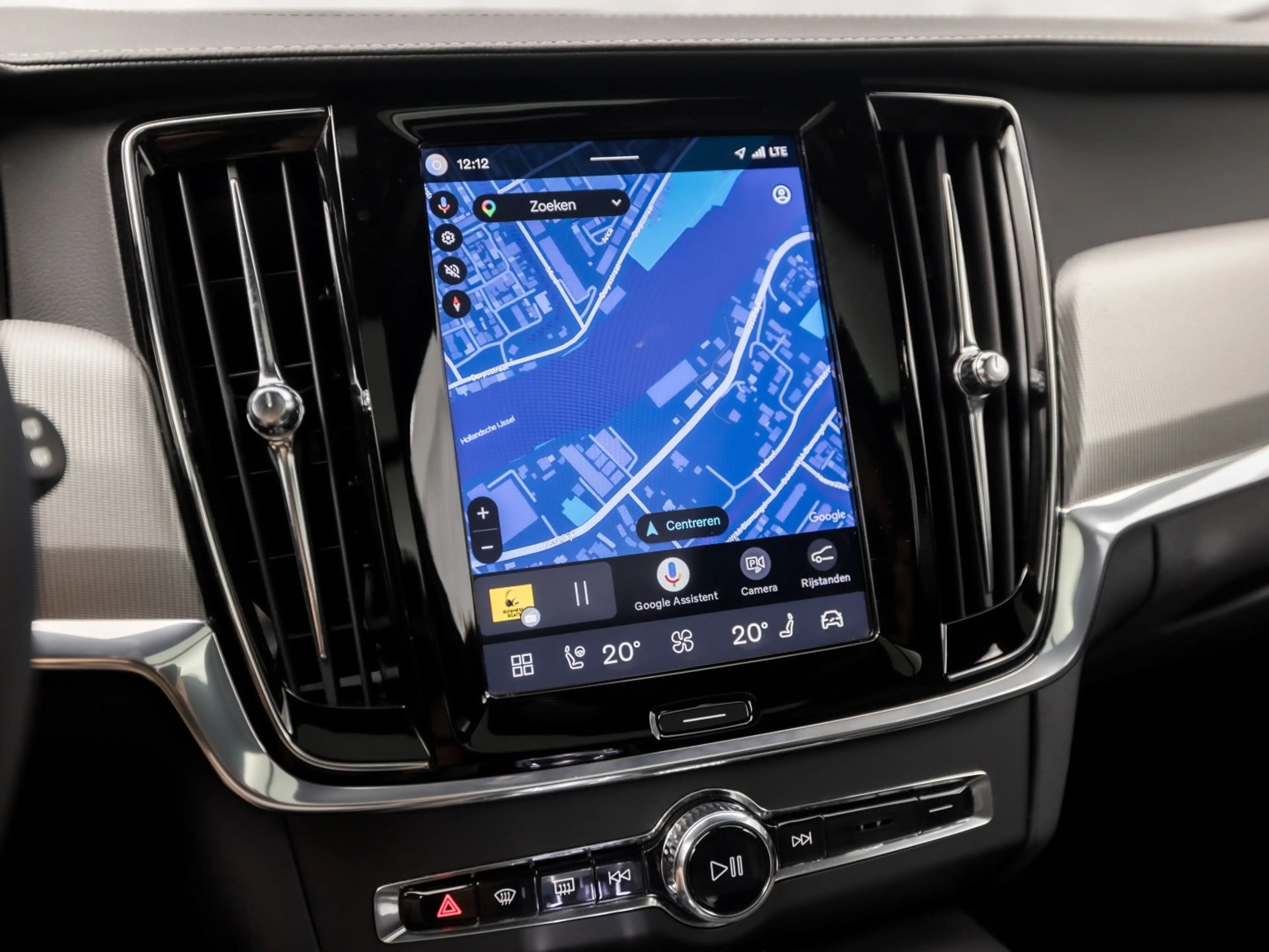 Volvo V90 2.0 T6 Plug-in hybrid AWD Ultimate Dark 350Pk Auto — photo 34