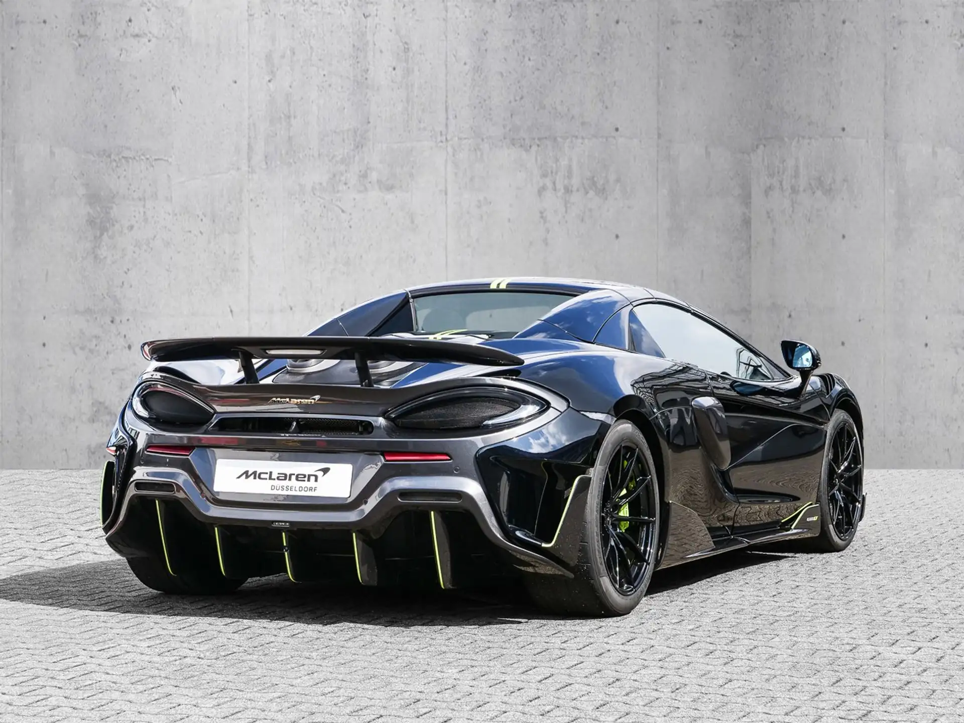맥라렌 600LT Spider 2020 블랙 사진 3