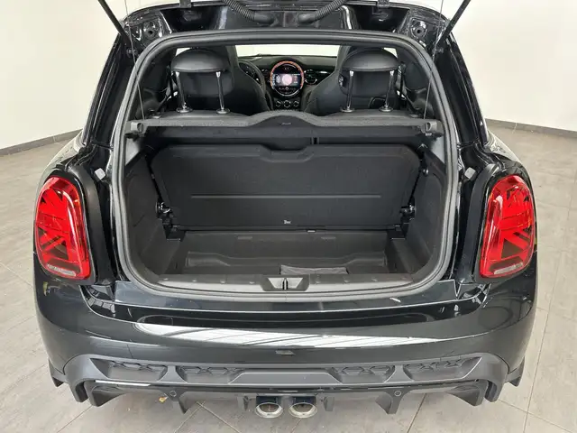 Mini Cooper view 8