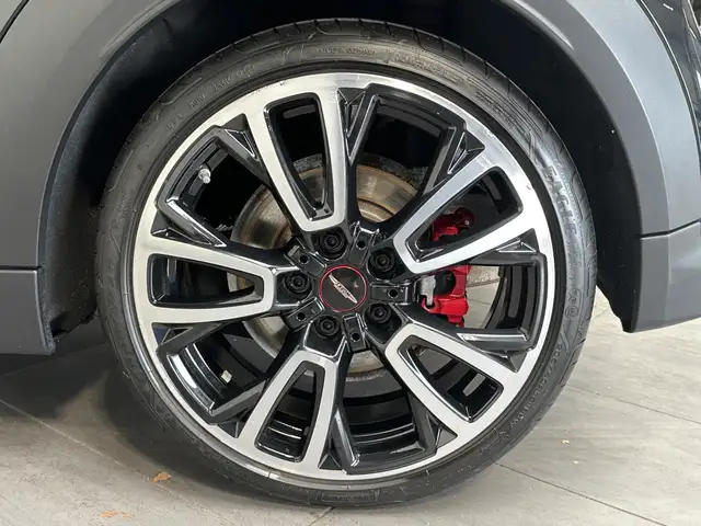 Mini Cooper view 3