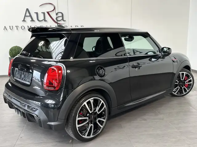 Mini Cooper view 4