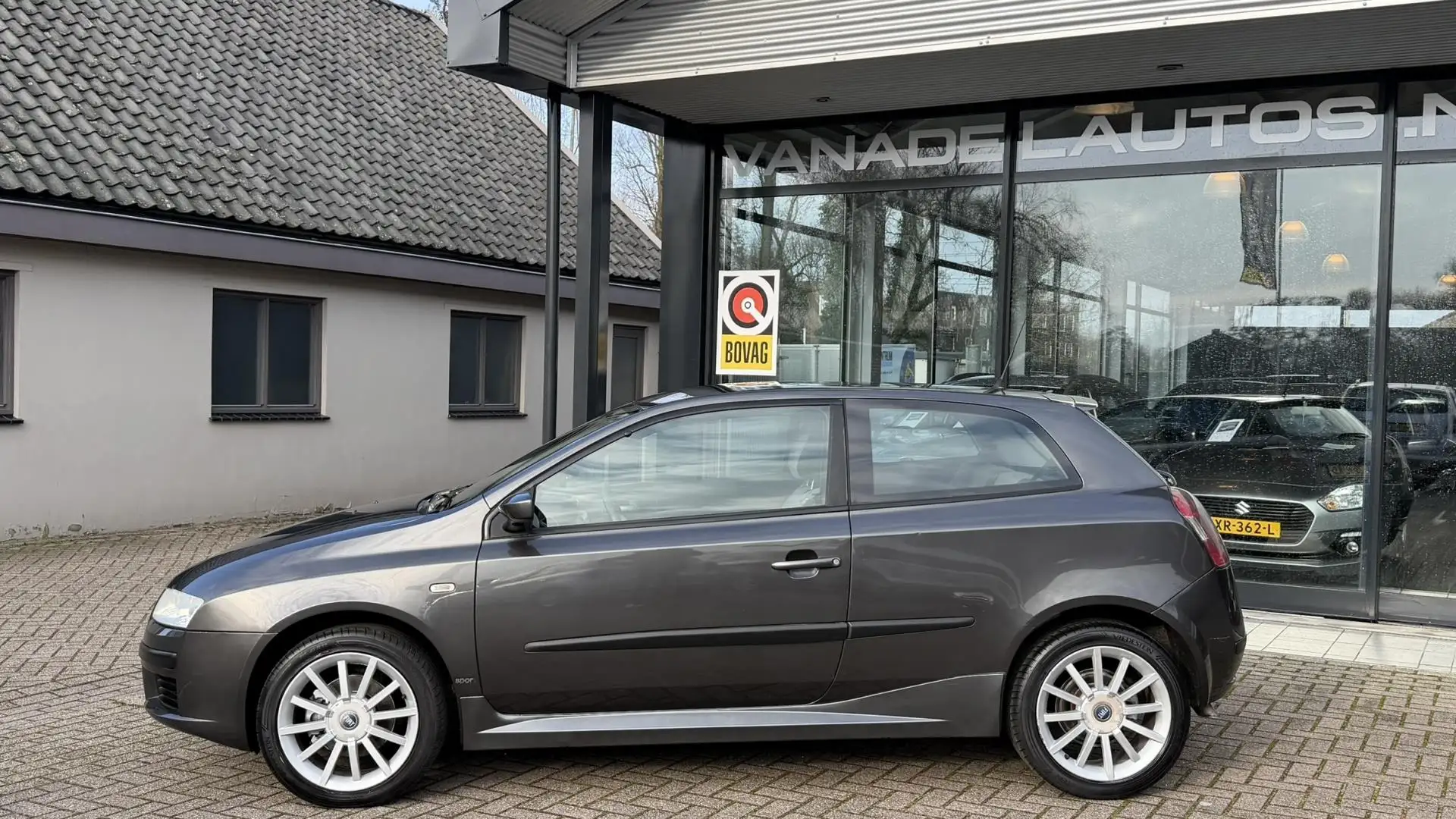 Fiat Stilo 1.8-16V Sport Clima 17" LM-Velgen Elek.Pakket Nieu Grau - 2