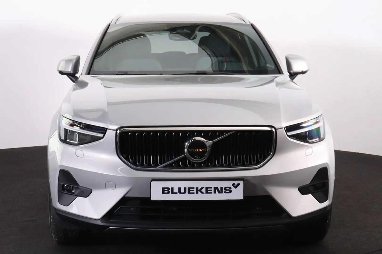 Volvo XC40 B4 Core - IntelliSafe Assist - 360º Camera - Verwa Zilver - 2