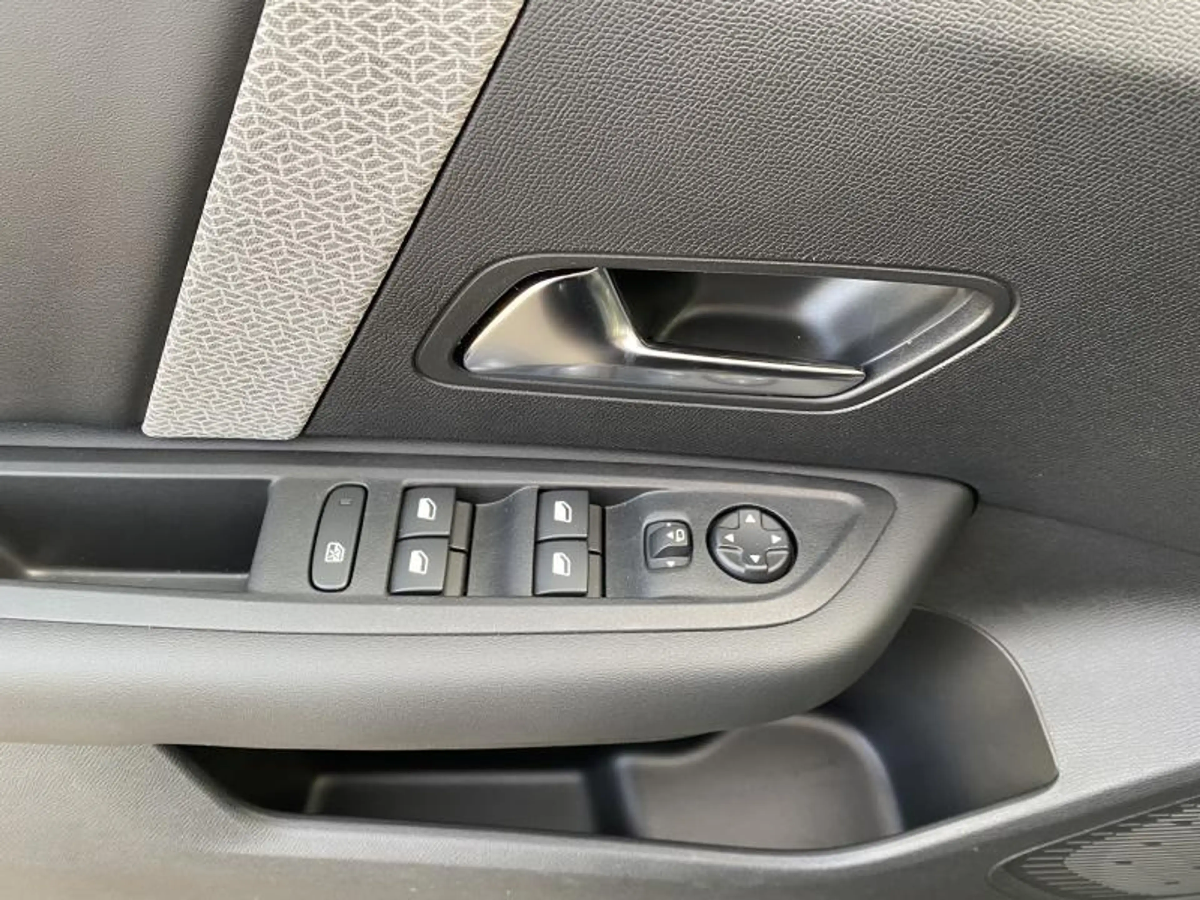 Citroen C4 SHINE PACK — photo 13