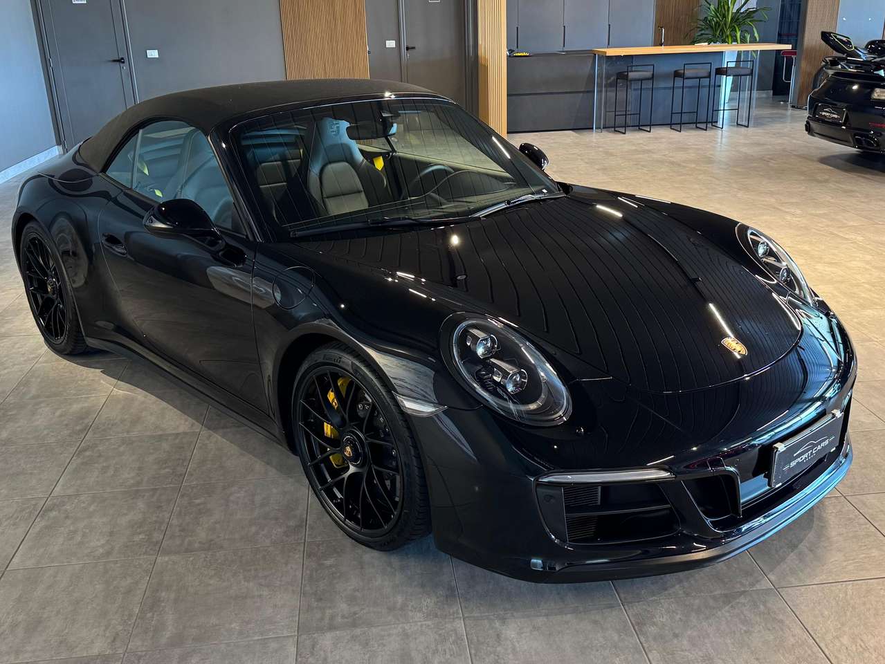 Porsche 991 911 - 991.2 Cabrio 3.0 Carrera 4 GTS