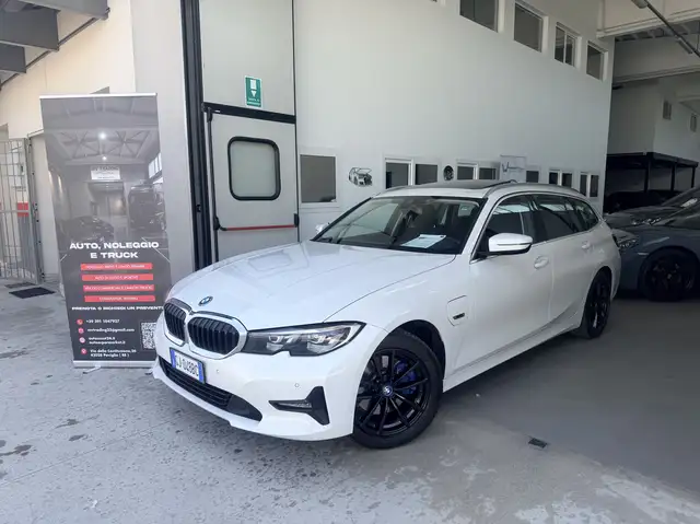 BMW 320 Touring Business Advantage auto