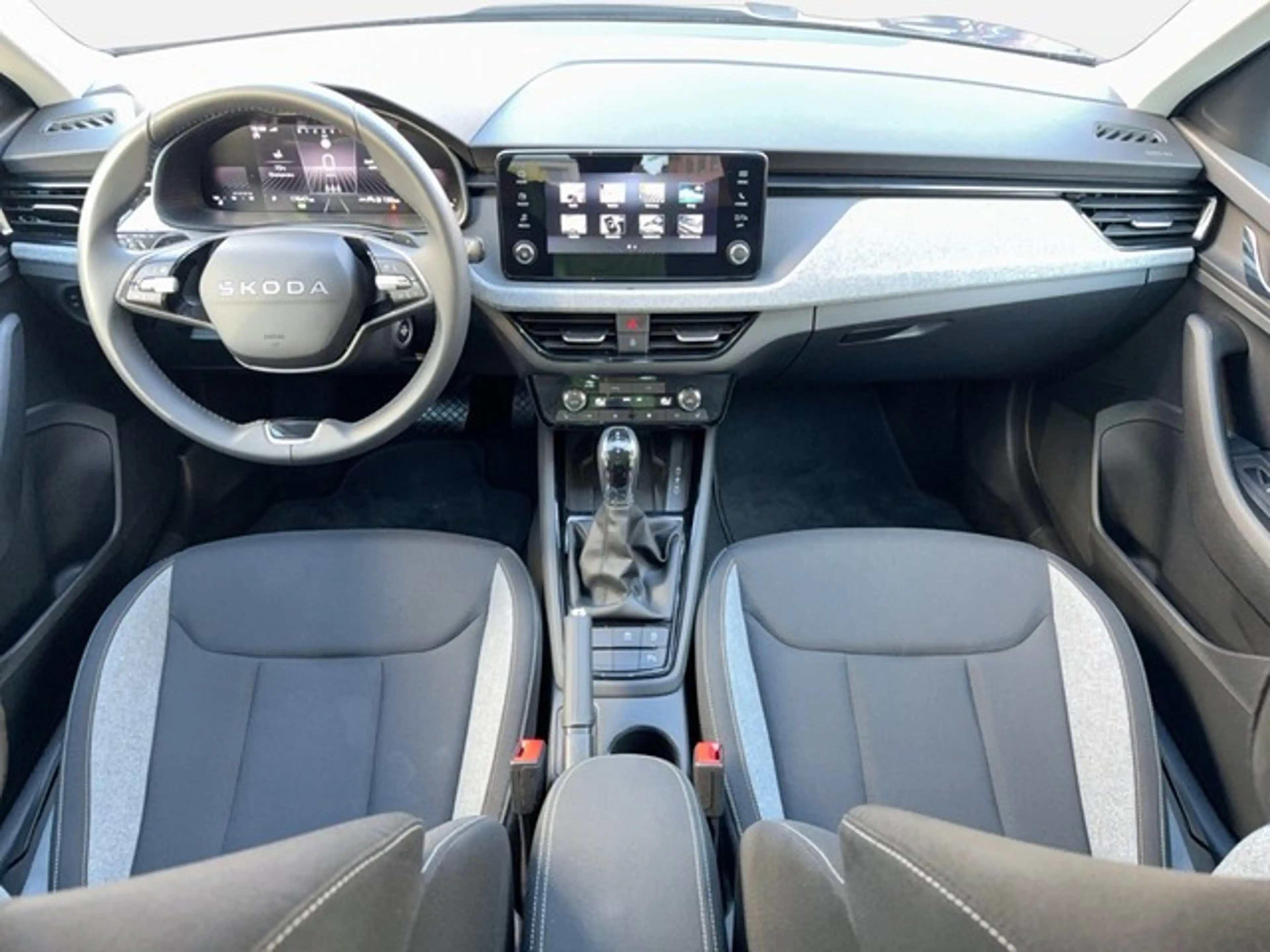 Skoda Kamiq Selection 1.0 TSI DSG LED Rückfahrkamera Einpar... — photo 11