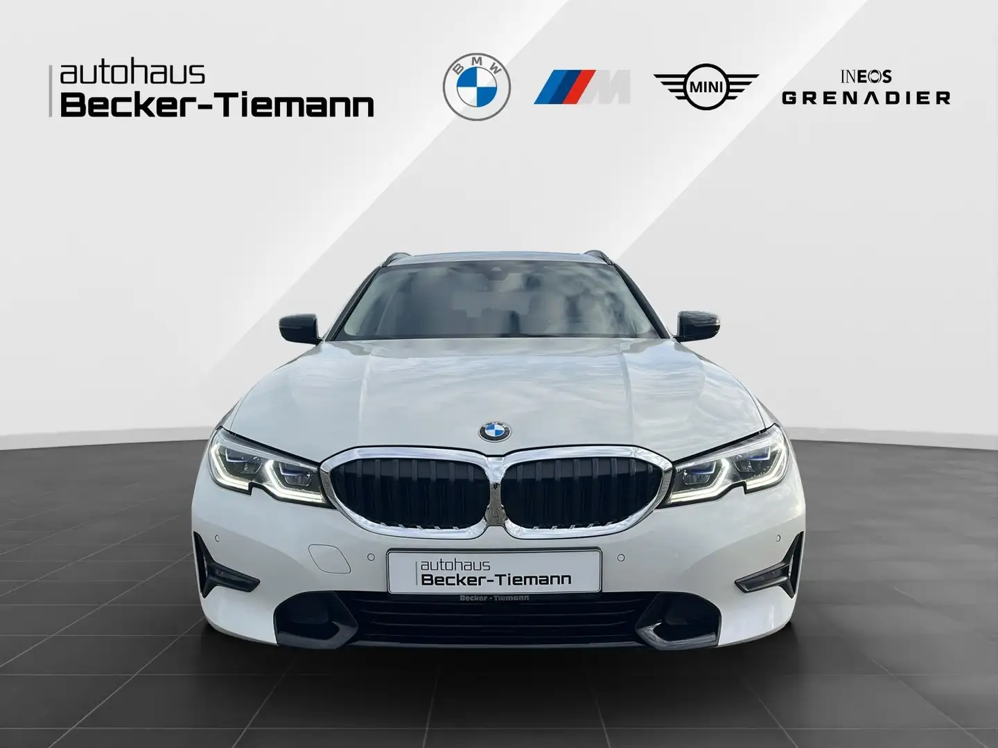 BMW 320 d Touring LivePro/CarPlay/Panorama/Laser/AHK/Sport Wit - 2