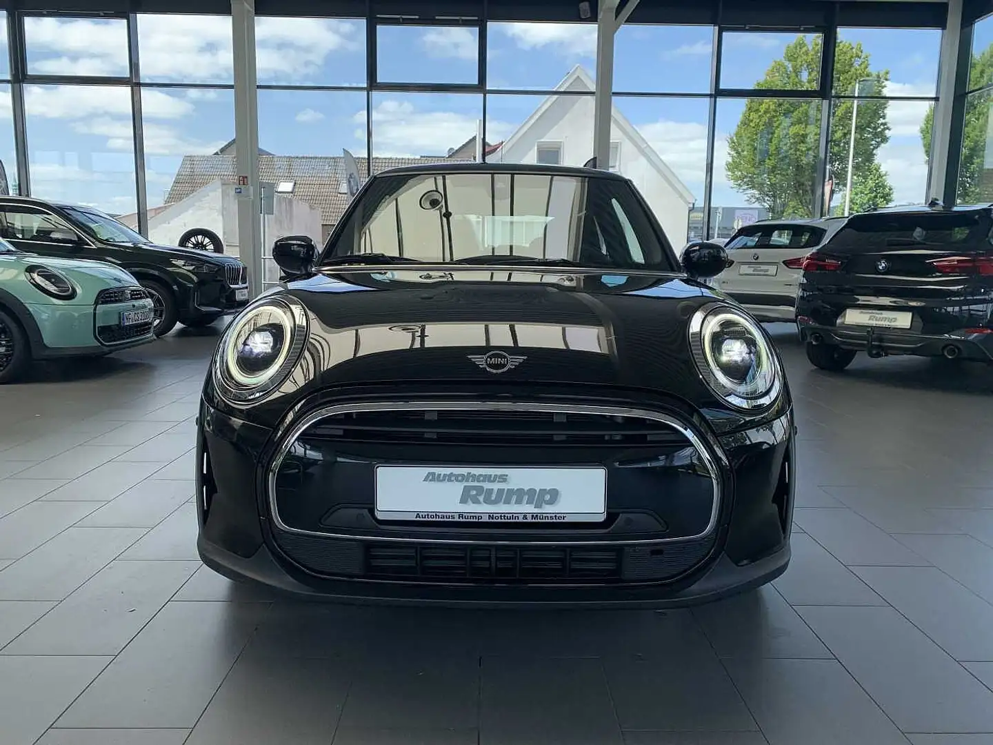 MINI Cooper Essential Trim NAVI/LED/AppleCarPlay Schwarz - 2