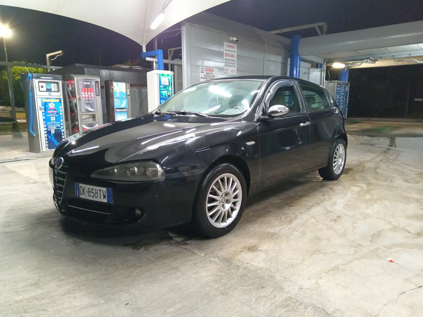 Alfa Romeo 147 5p 1.6 ts 16v Exclusive 120cv GPL Чорний - 1