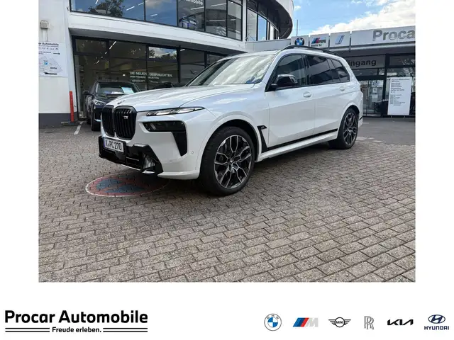 BMW X7 M 60i MSport HUD PANO ACC AHK RFK LED 22"