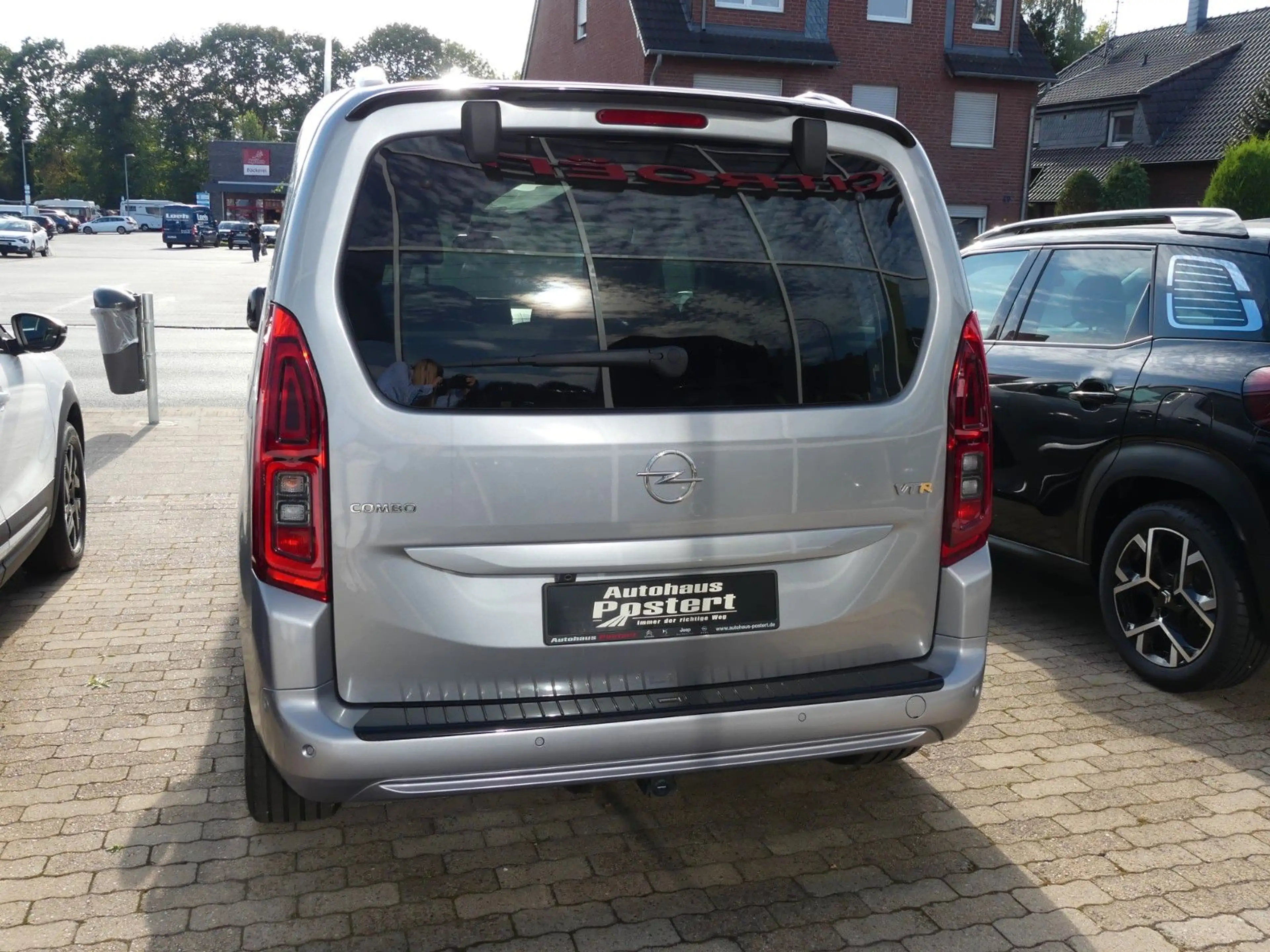 Opel Combo Life E Ultimate — photo 5