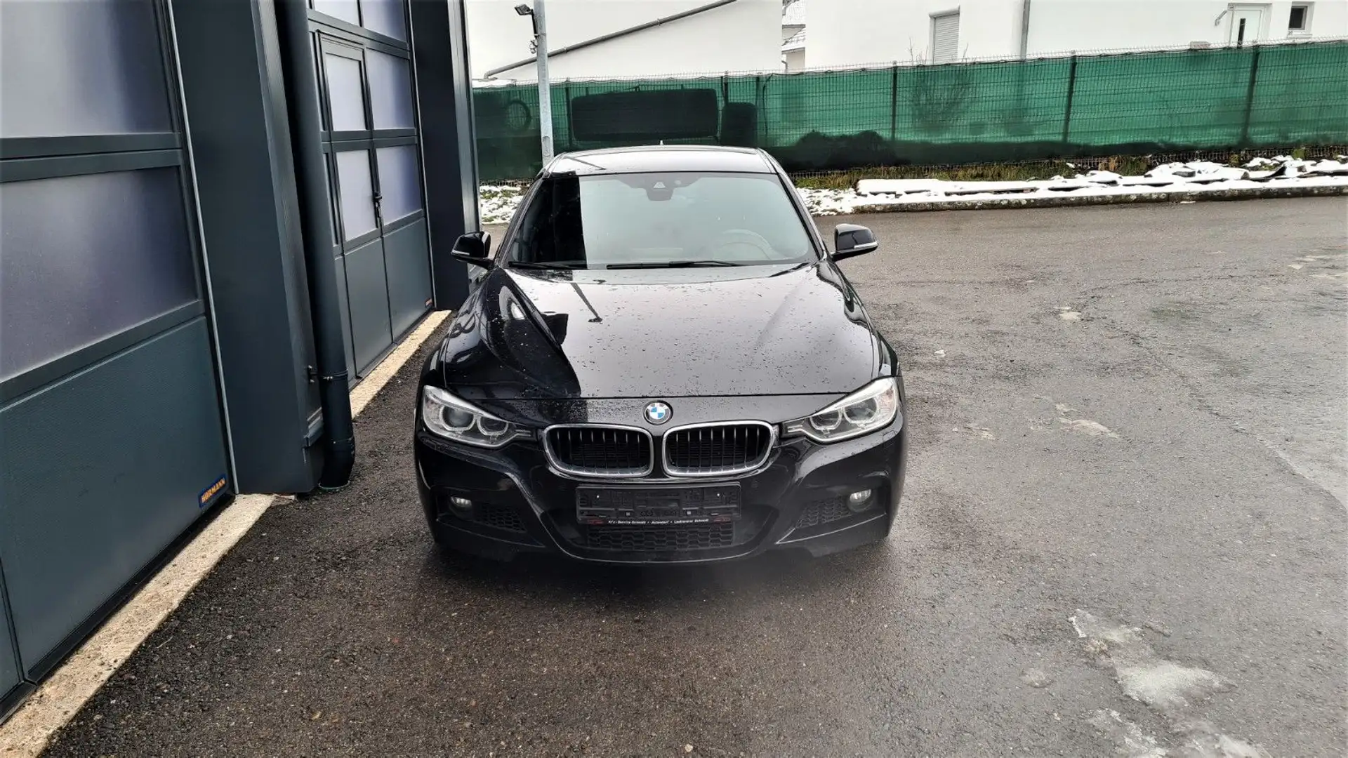 BMW 325 Baureihe 3 Lim. 325d Bi-Xenon M-Paket Sport Schwarz - 2