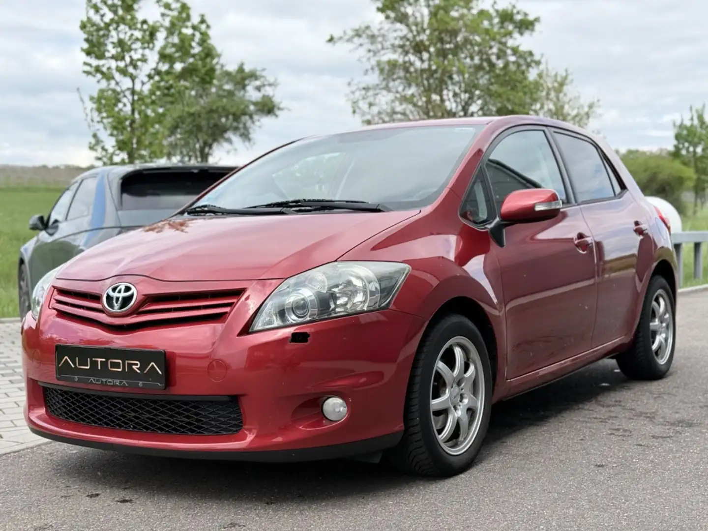 Toyota Auris Club XENON|KLIMAAUTO|TEMPOMAT|EURO5| Rouge - 2