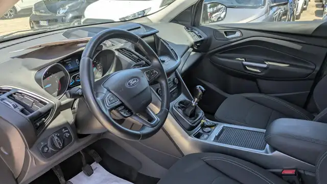 Ford Kuga view 11