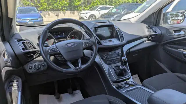 Ford Kuga view 5