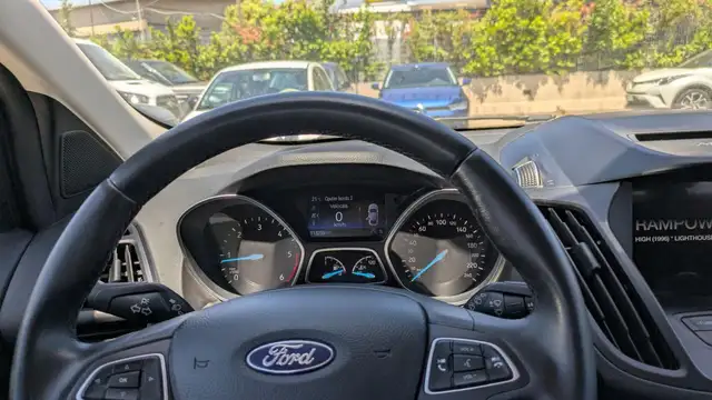 Ford Kuga view 10