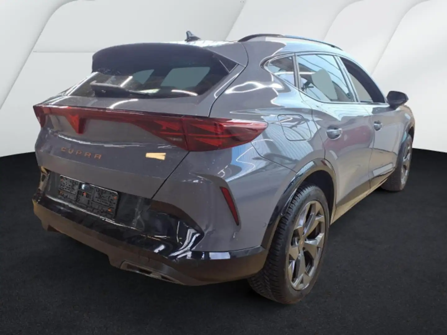 CUPRA Formentor 1.5 eTSI DSG Sennheiser 5J-Garantie Ed Grau - 2