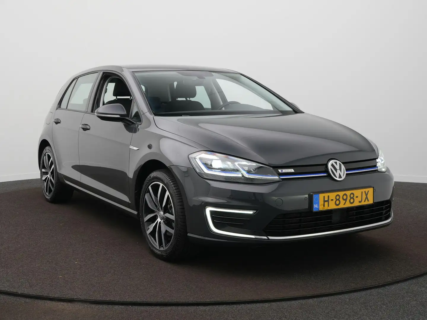 Volkswagen e-Golf E-DITION / Virtual / Camera / Sensoren Grijs - 2